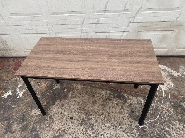 Metal Dinning Table (4).jpg