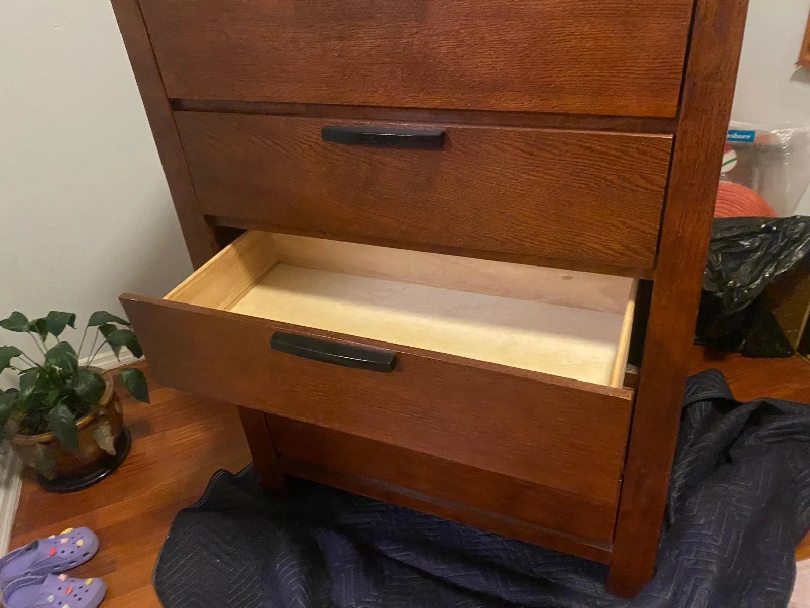 Super Solid Oak Wood 5 Drawer Dresser .jpeg