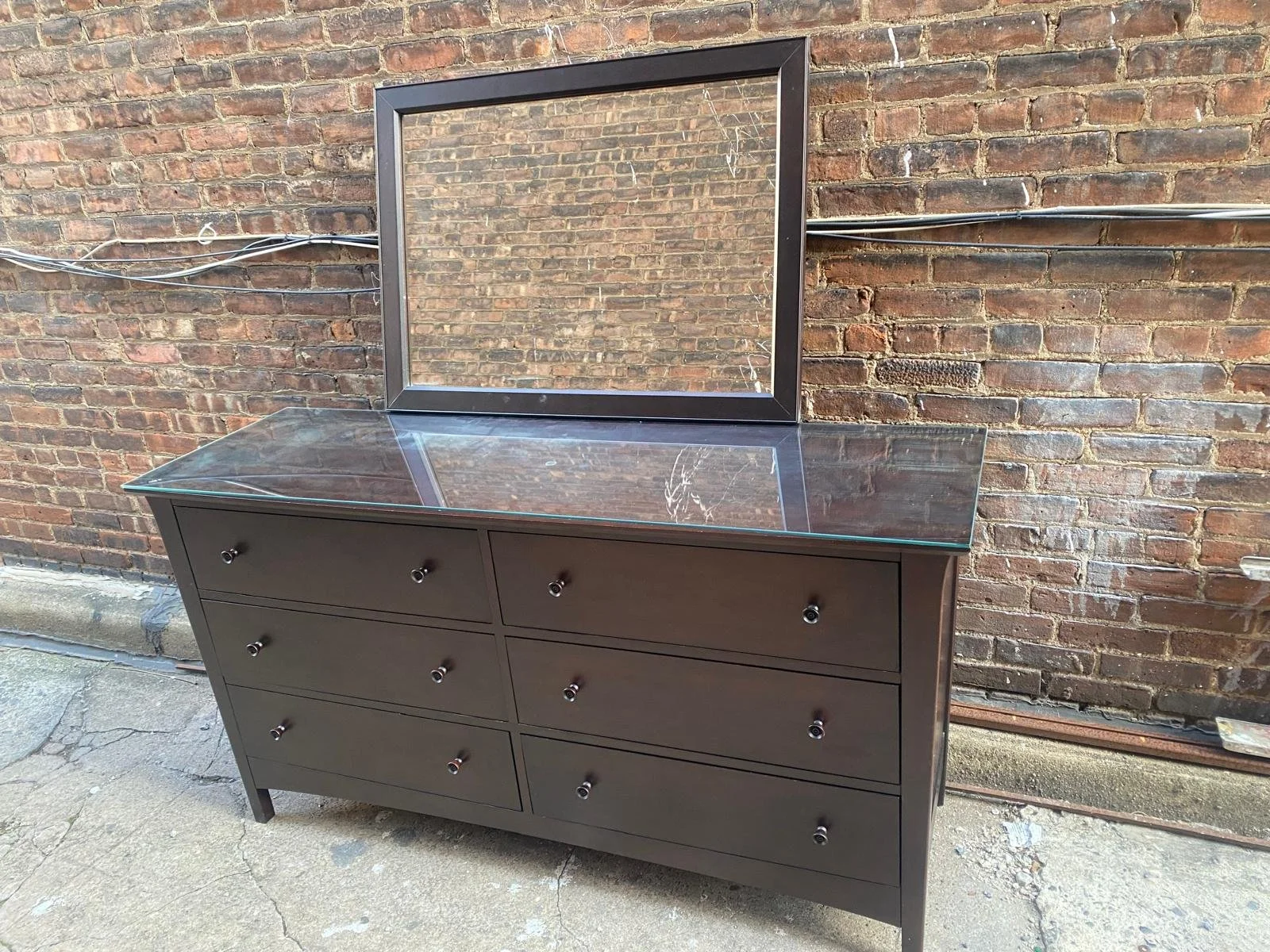 Baronet Solid Wood Walnut 6 Drawer Dresser with Mirror and Glass Top