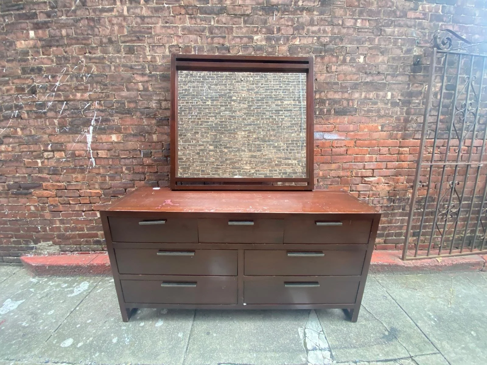 Solid Hard Wood Walnut 7 Drawer Dresser (6).jpg