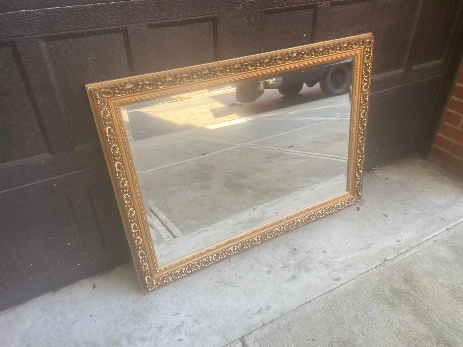 Larger Gold Design Mirror(3).jpg