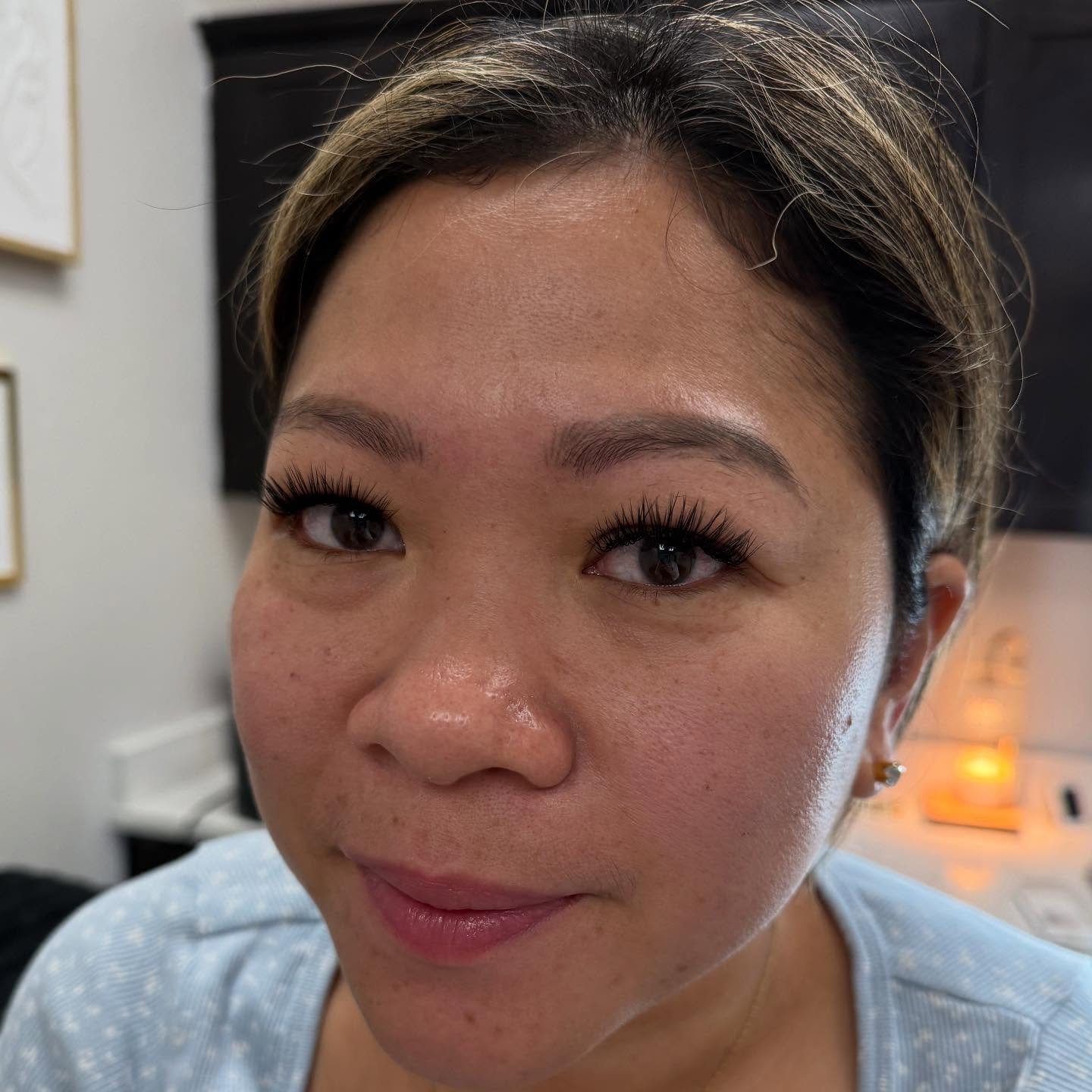 My girl came in wanting something soft but still stunning &mdash; and these full, fluffy lashes did not disappoint 😍✨

If you&rsquo;ve been thinking about booking but haven&rsquo;t made the move yet&hellip; consider this your sign. Wake up ready, no
