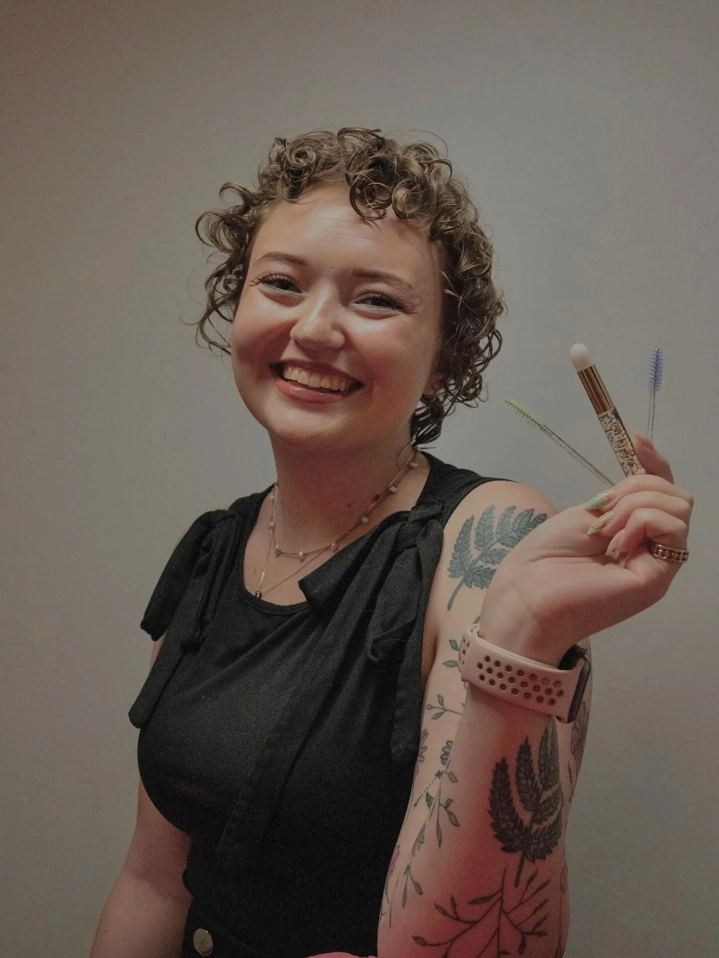 My heart is so full to be able to finally introduce the newest member of the GG Lash Co. team!! ✨

Meet Madelynn, a licensed cosmetologist and multi certified lash artist. She is the sweetest ray of sunshine and brings such a bright, positive energy 