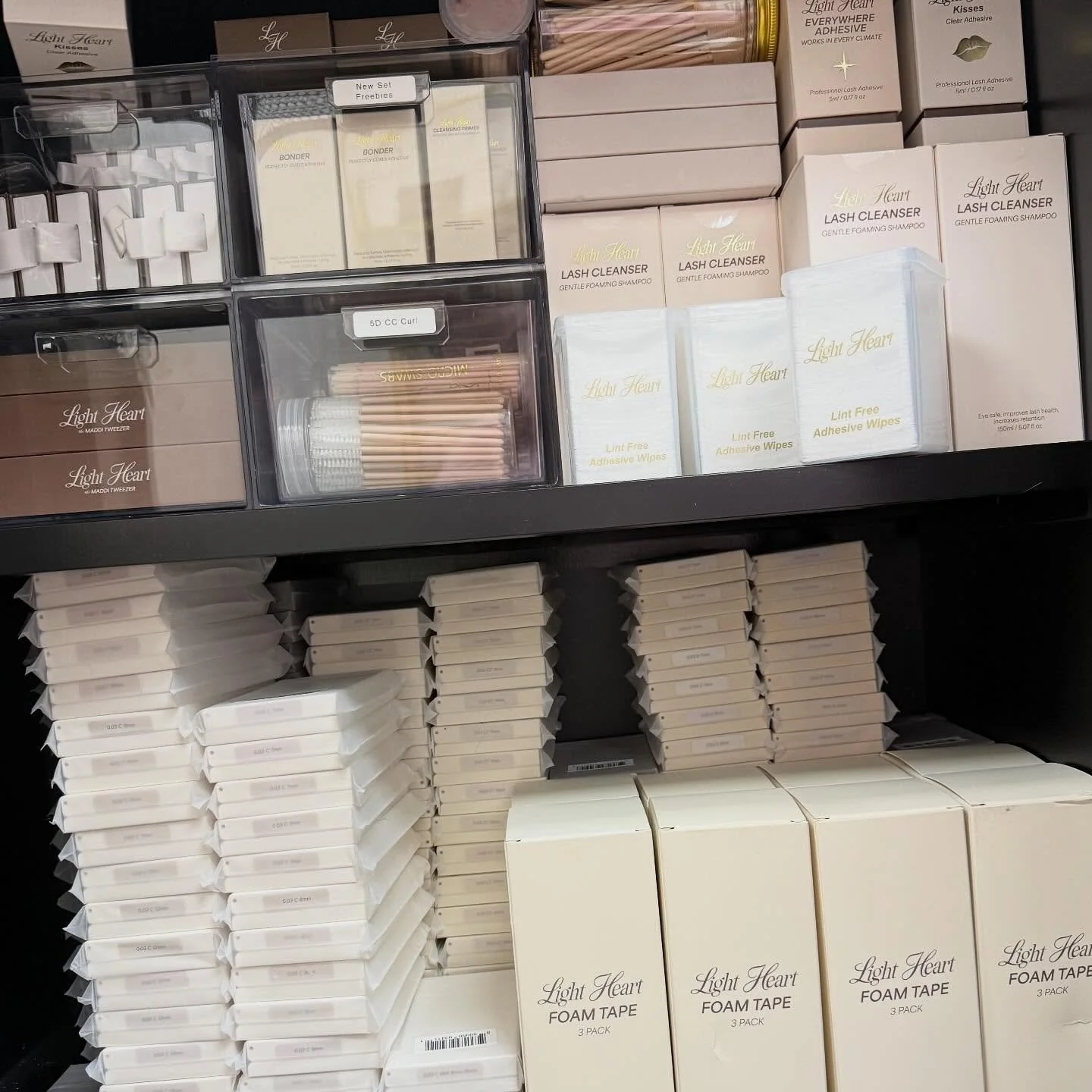 The moment you&rsquo;ve been waiting for: 

Black Friday at GG Lash Co. will be a Buy More Earn More event this year!
Luxury freebies and giveaway entries included.
Full details soon💕

#okcretail #gglashco #lashextensionsokc #okclashes #okraskaesthe