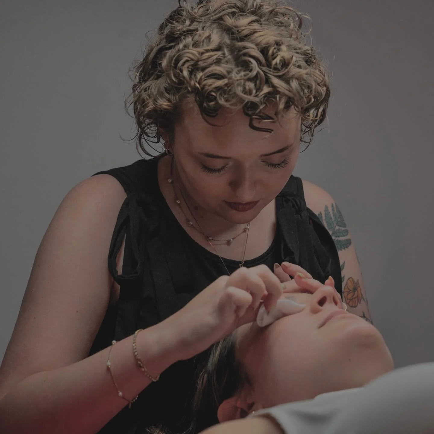 Black Friday Only!!

Book a full set with our new artist Madelynn @cosmobymadz for any date in December through January and receive your first fill FREE!

This is the perfect chance to experience GG Lash Co. luxury with a fresh face on our team💕

#g