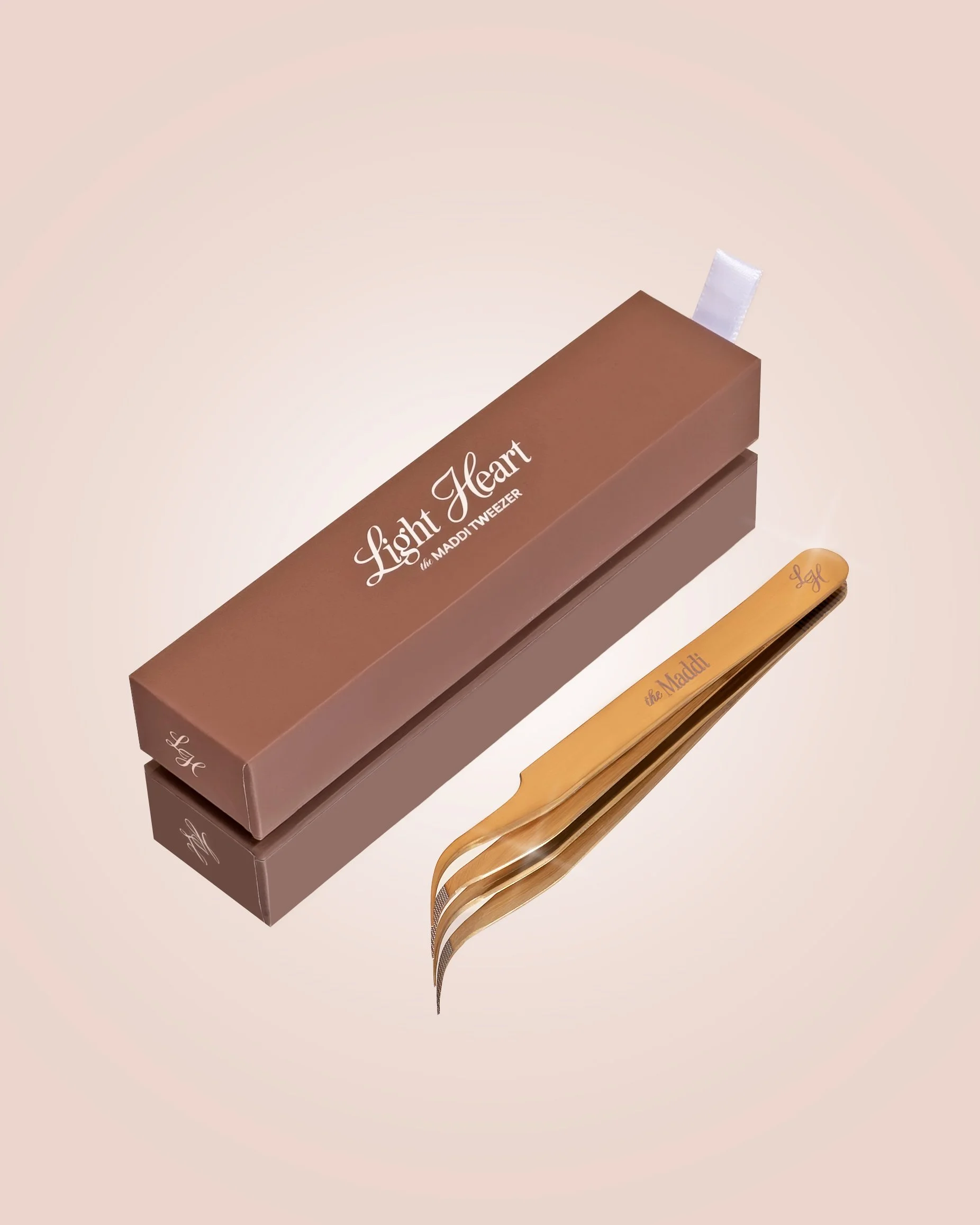 Maddi-Tweezer.jpg