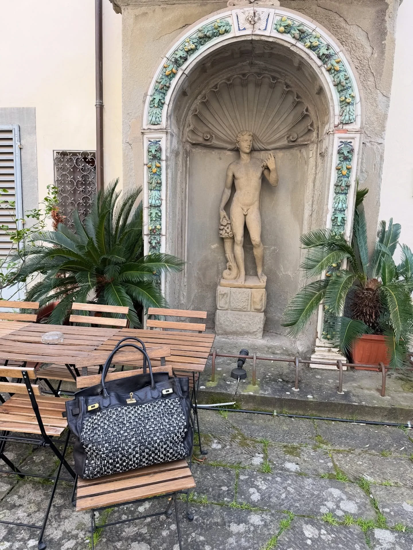 ✨Giveaway⭐️ - win your Dreambag💫

To celebrate one year (and the love for Italian vintage) we&rsquo;re giving away one bag of choice from vintagebyebba.com 💌 (the winner gets to select from the bags in stock on the website) 

How to enter:
1. Follo