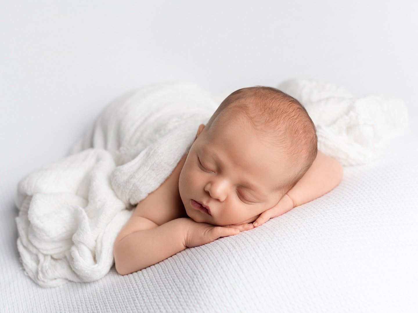 LOVE 🤍 

➡️ To book your session please email:

▫️russ@russjacksonphotography.co.uk
or Call/WhatsApp at 07896 634015.

✨www.russjacksonphotography.co.uk

portrait photography, family photography, newborn photography, studio portraits, family photogr