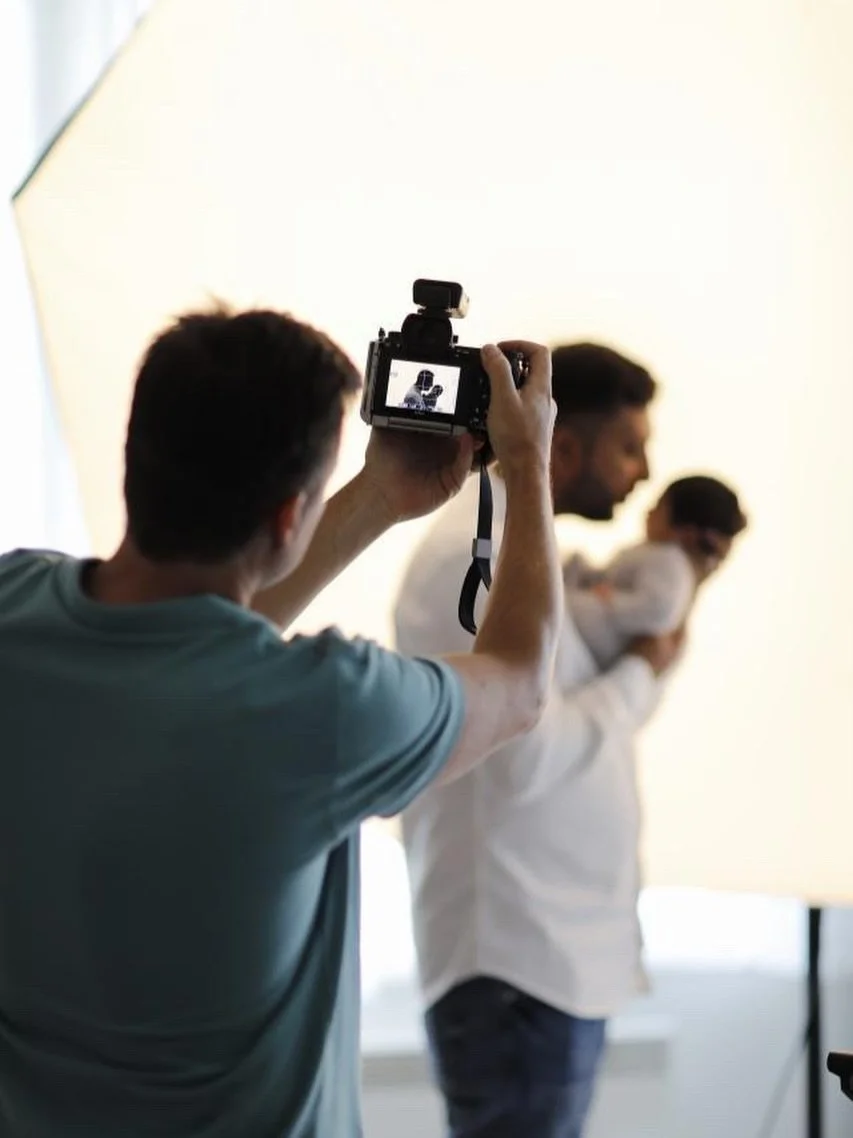 Capturing the quiet magic of those early days. ✨

Don&rsquo;t miss our Christmas Offer: &pound;100 Studio credit when you book your newborn, maternity or family session for December or January 🤍✨

We welcome families from across London and surroundi