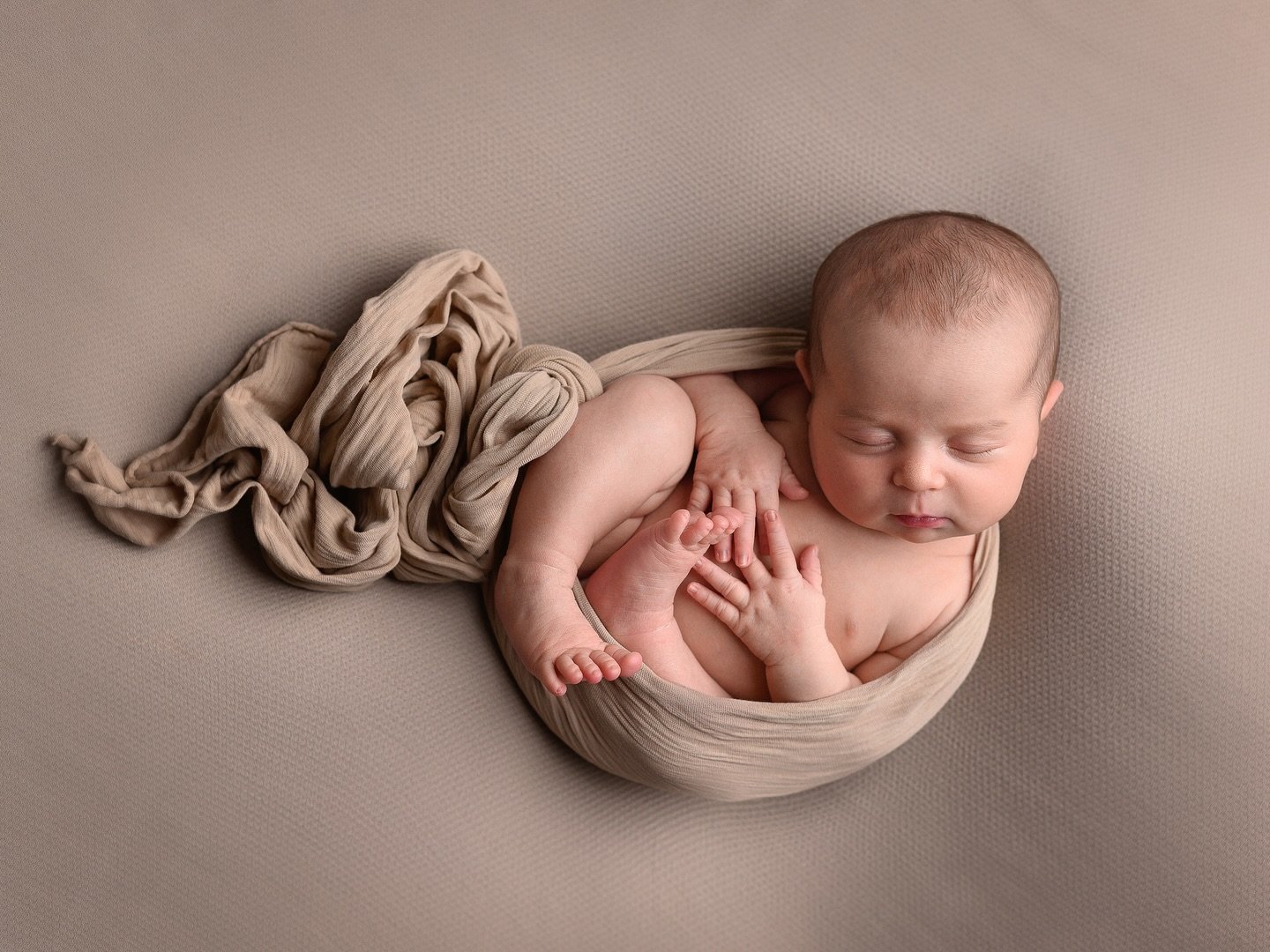 L O V E 🤍✨

We welcome families from across London and surrounding areas into our studio, where we create timeless portraits for you to treasure for a lifetime.

📅 Now booking newborn, maternity &amp; family sessions up to May 2026.
🌐 www.russjack