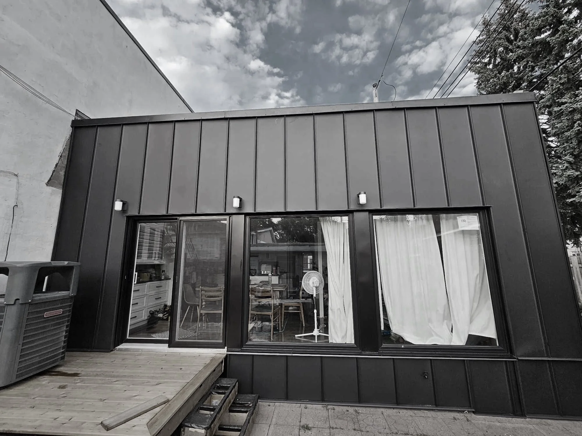 Revêtement Mac Métal pour une “Show Box”