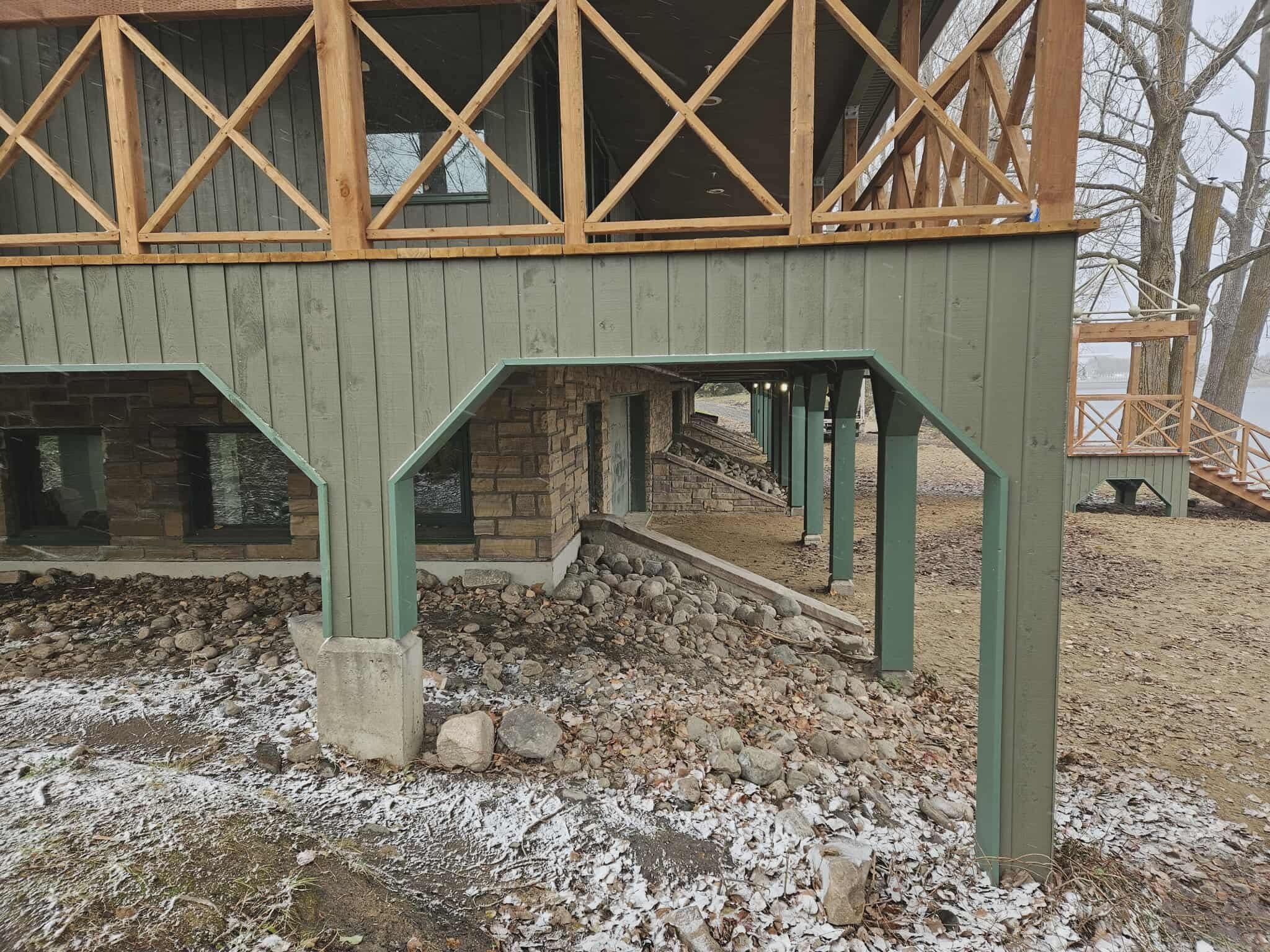 Gros plan - terrasse commerciale - Pavillon des activités nautiques - Parc Jean-Drapeau