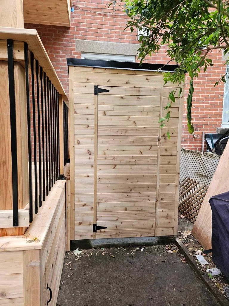 Descente de cave cèdre rouge - rue Fabre.jpeg