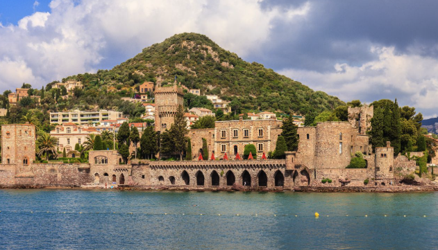 Mandelieu ville d'arrivée de l'ultra