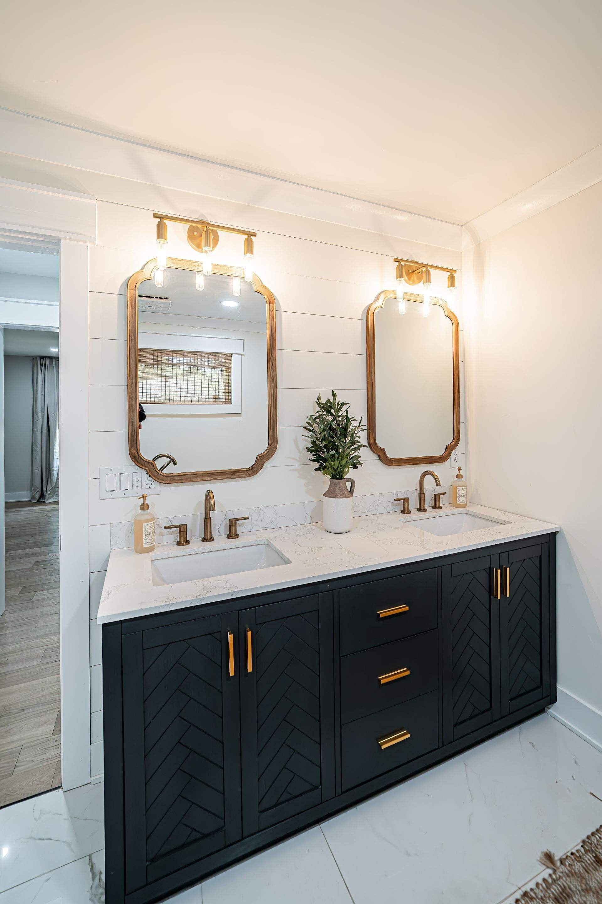 211-Apr 04 2024 03_34pm-Fc4B.jpg