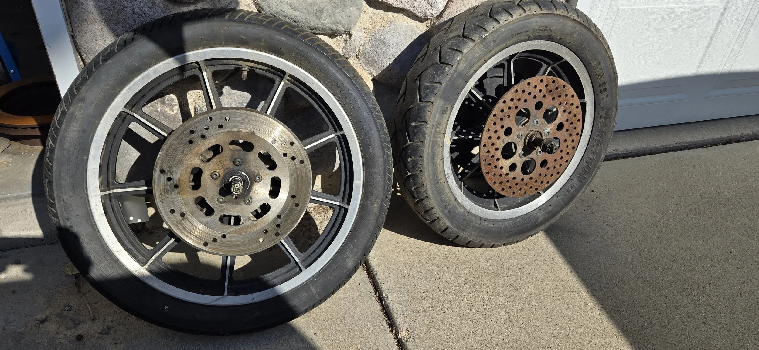 Sportster aluminum wheel set (1).jpg
