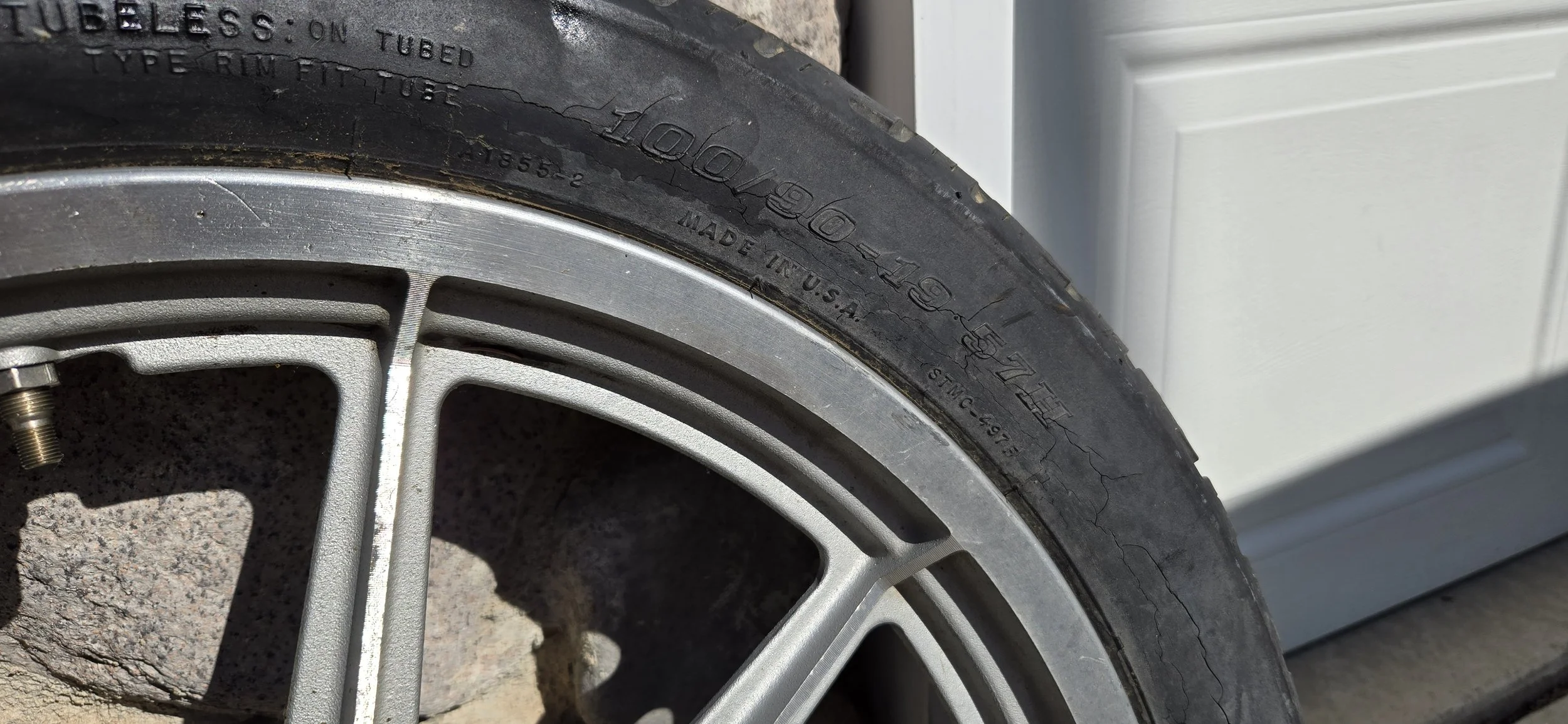 Harley Sportster Aluminum Wheel Front (2).jpg