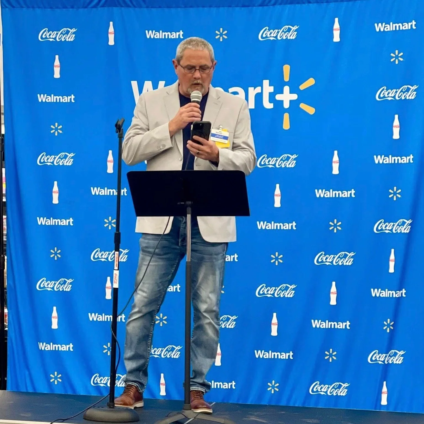 🎉 Congratulations to Lake City Walmart on their GRAND REOPENING 🛒✂️
If you missed all the fun, here&rsquo;s a recap 💫
🏆 Recognition of Employees w/ 25+ yrs of Service 
💵 Community Grant Awards
&bull; $500 - Foster Care Clothing Closet, Inc.
&bul