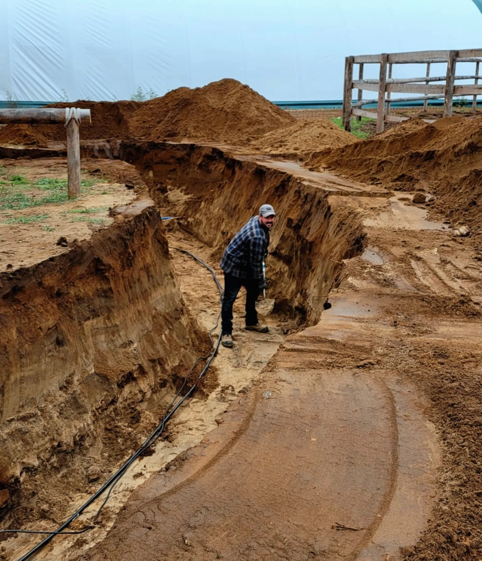 9ea40c27-564d-4d4a-8f69-8bd5279b1541 copy.jpg