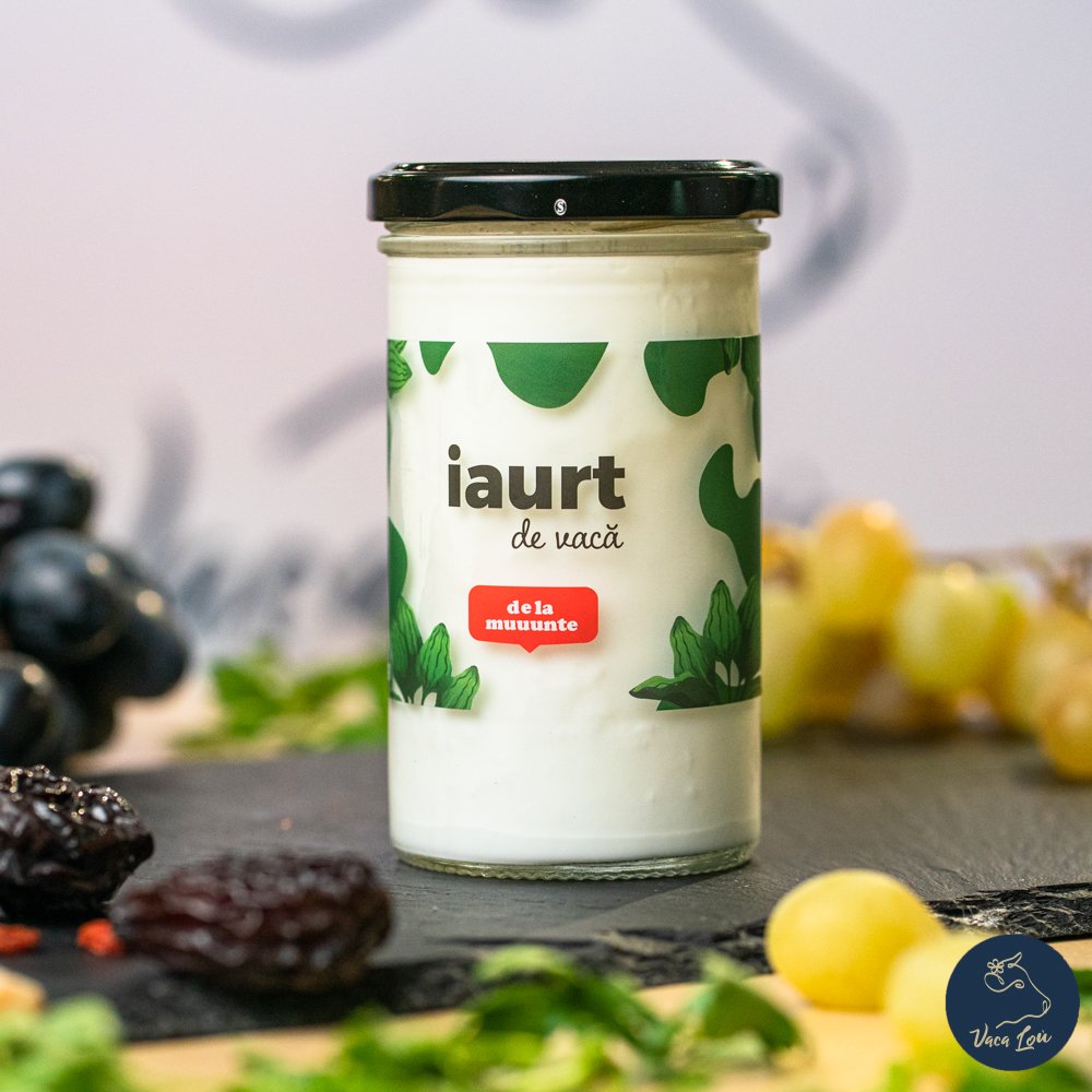 18.Iaurt de vacă 240 gr (1).jpg