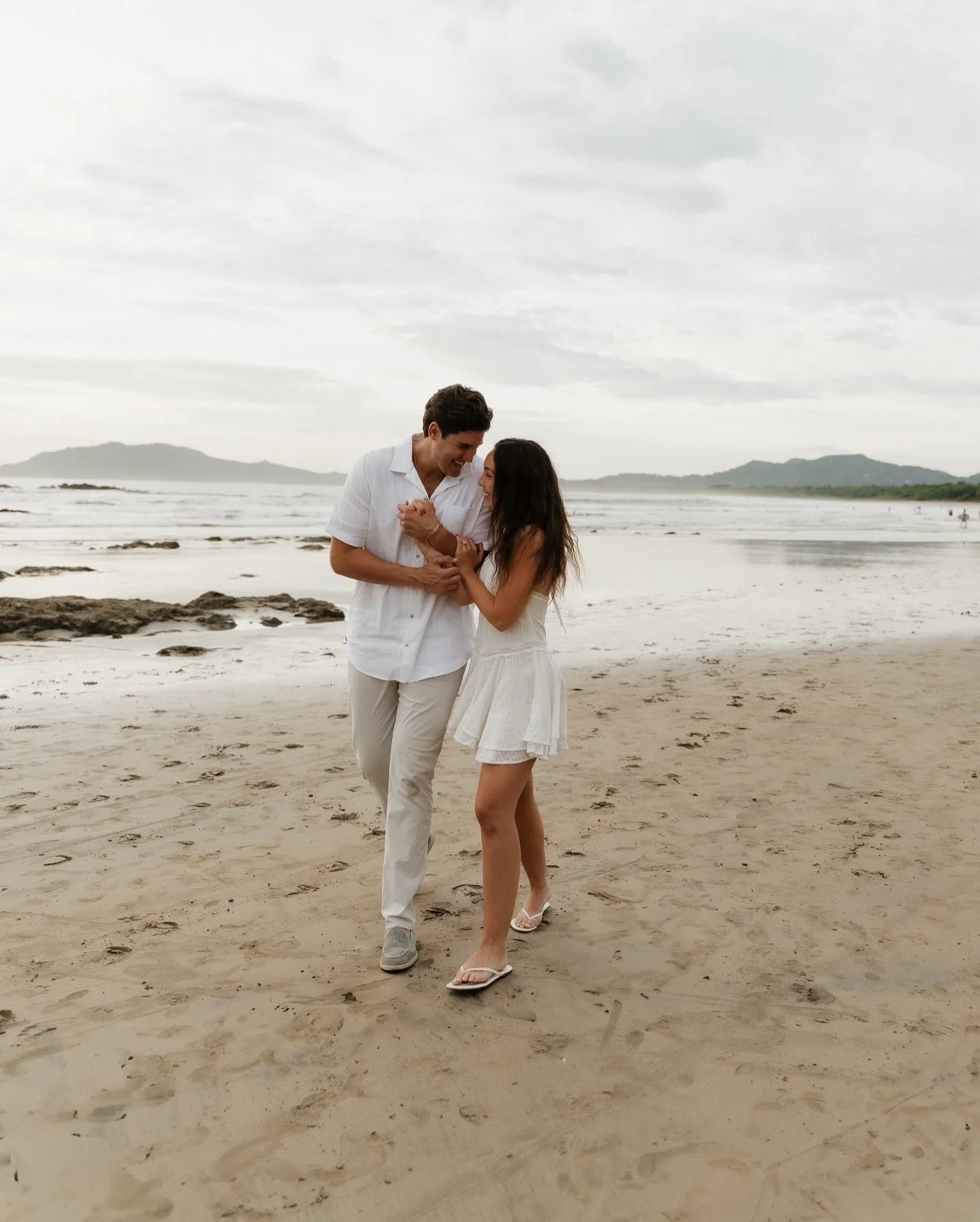 Brock & Julia 💍 
A special proposal in paradise
.
#beachphotography #costarica #costaricapuravida #tamarindocostarica #photographer #photoshoot #proposal #engagement #couple #photographer #destinationweddingphotographers #shesaidyes💍 #paradise