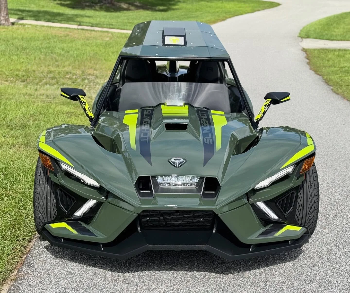 2024 Polaris Slingshot R LE Competition (Automatic) basically BRAND NEW.
Limited Army-Green paint with Lime trims throughout!
This is a Showroom Slingshot, over $10,000 invested with every option added to this build! Way too many upgrades and add ons