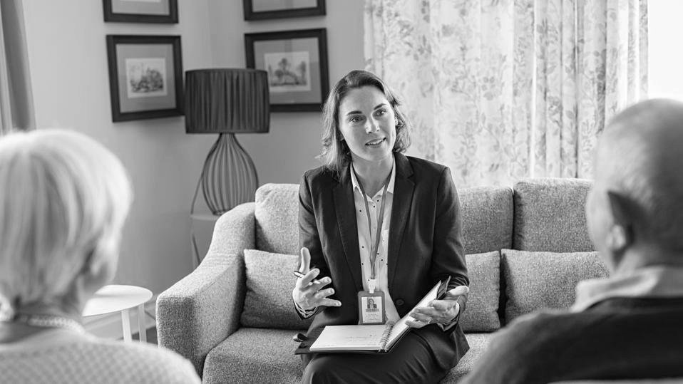 5 Key Benefits of Remote Safety Devices for Lone Social Workers on Home Visits
