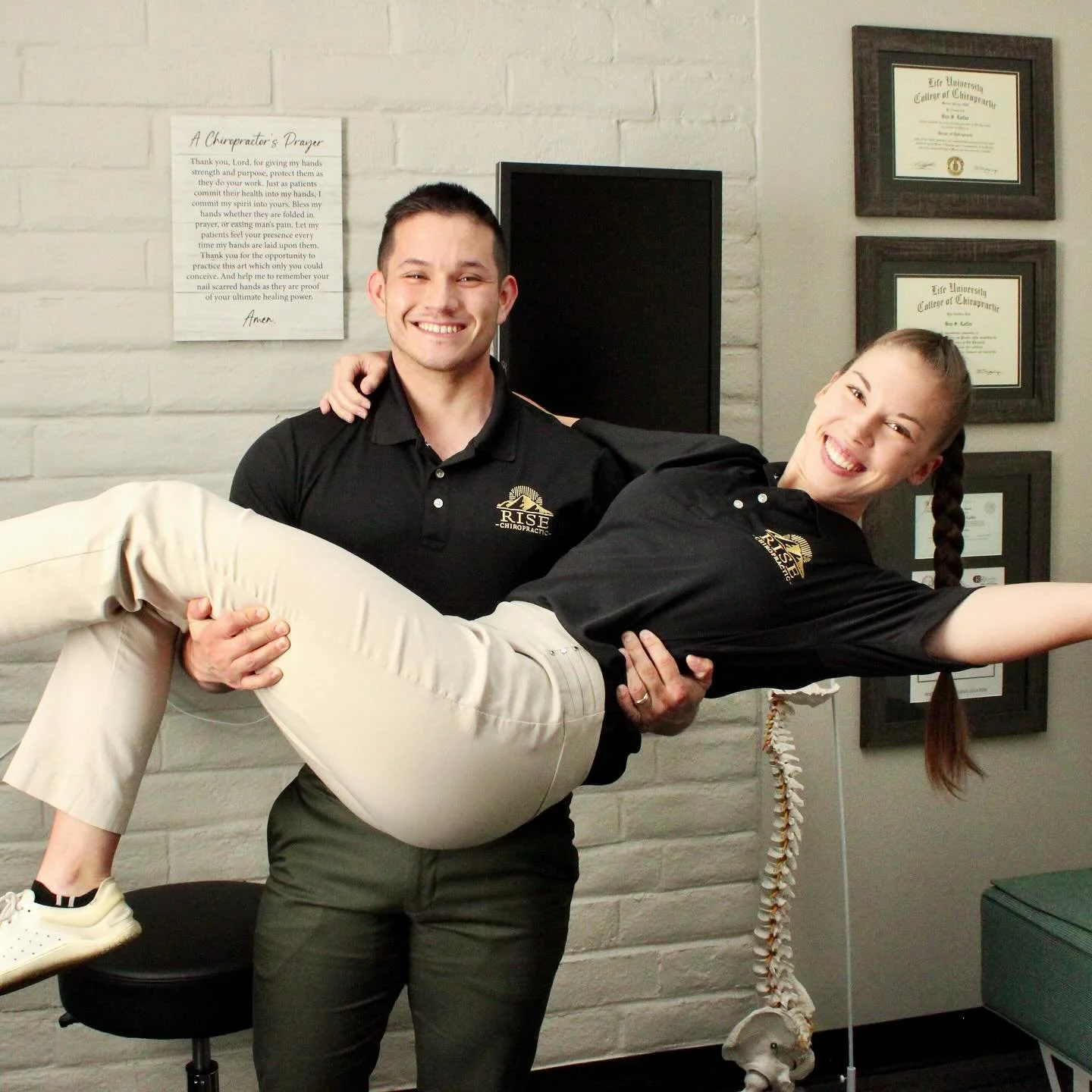 Meet Dr. Darcy!

Dr. Darcy is an Ohio native, who now feels right at home in New Mexico with her husband (Dr. Caleb) and brother-in-law (Dr. Ben). She believes that specific, Gonstead chiropractic care is the foundation for whole-body health and func