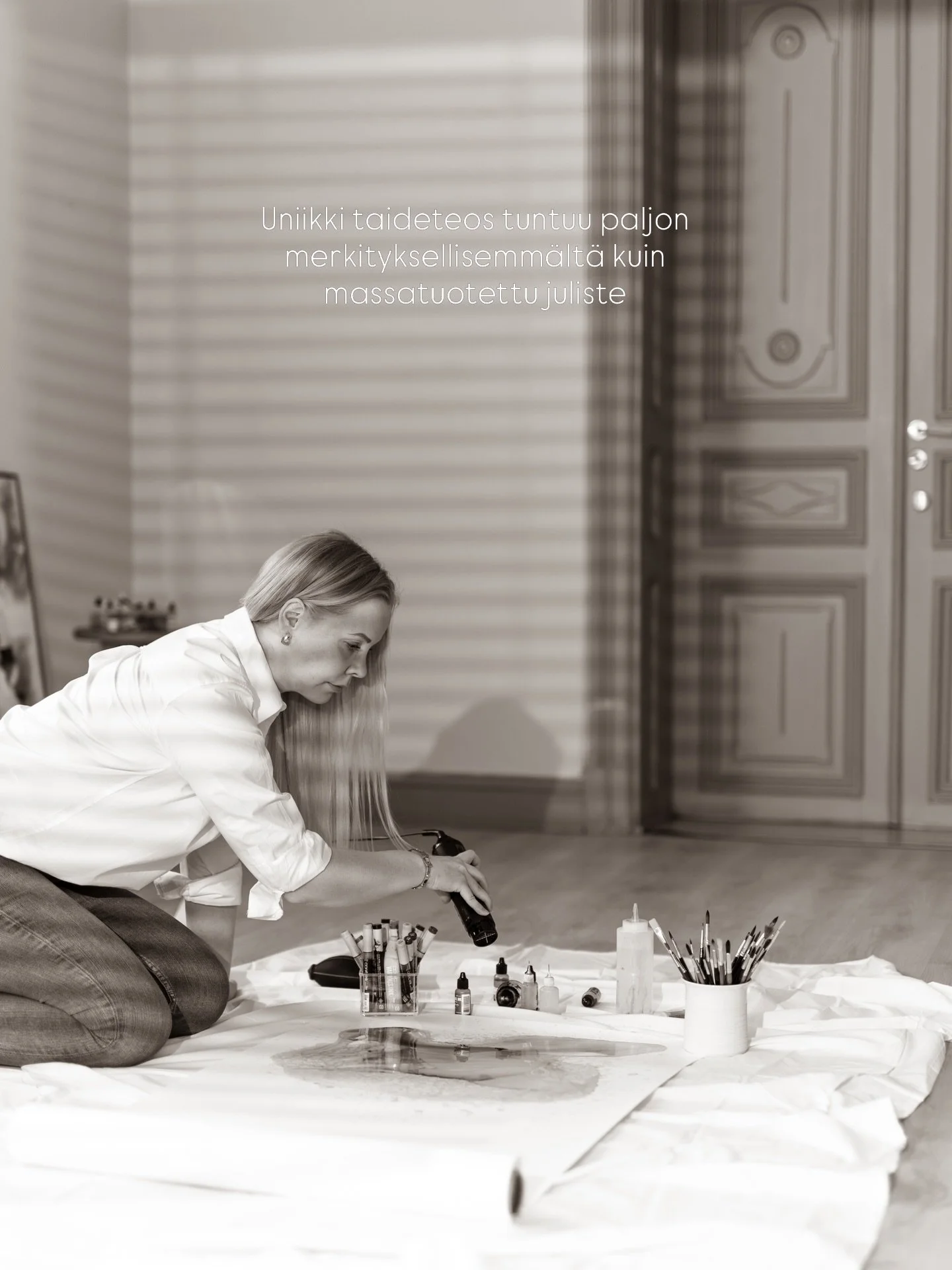 〰️ Uniikki teos on ainoa laatuaan, eik&auml; samanlaista l&ouml;ydy mist&auml;&auml;n muualta. Teos kertoo jotain juuri sinusta. 
〰️ Omann&auml;k&ouml;isen taideteoksen hankkiminen tuo kotiin persoonallisuutta ja tekee siit&auml; juuri sinun n&auml;k