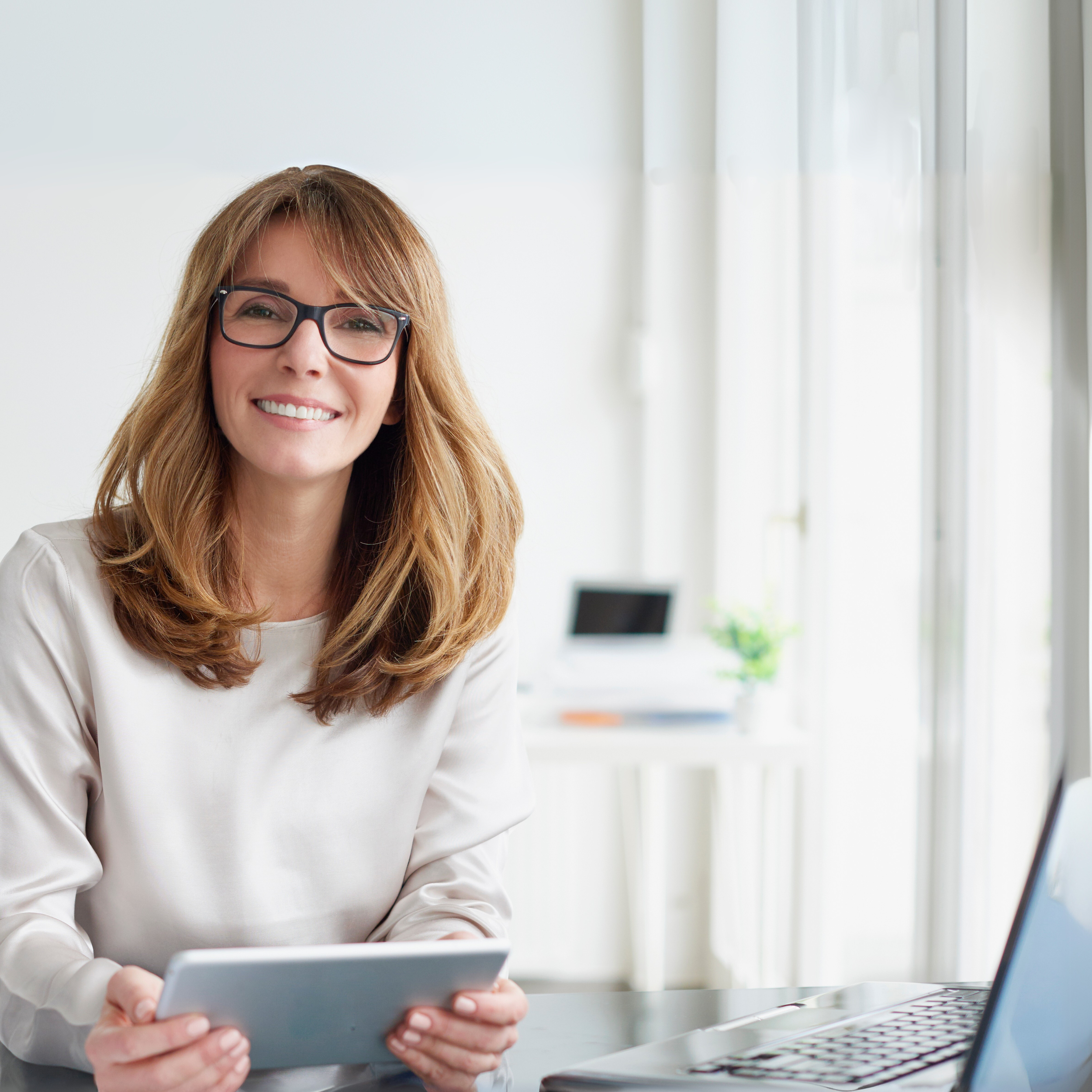 Experienced online tutor delivering a personalised lesson using live video.