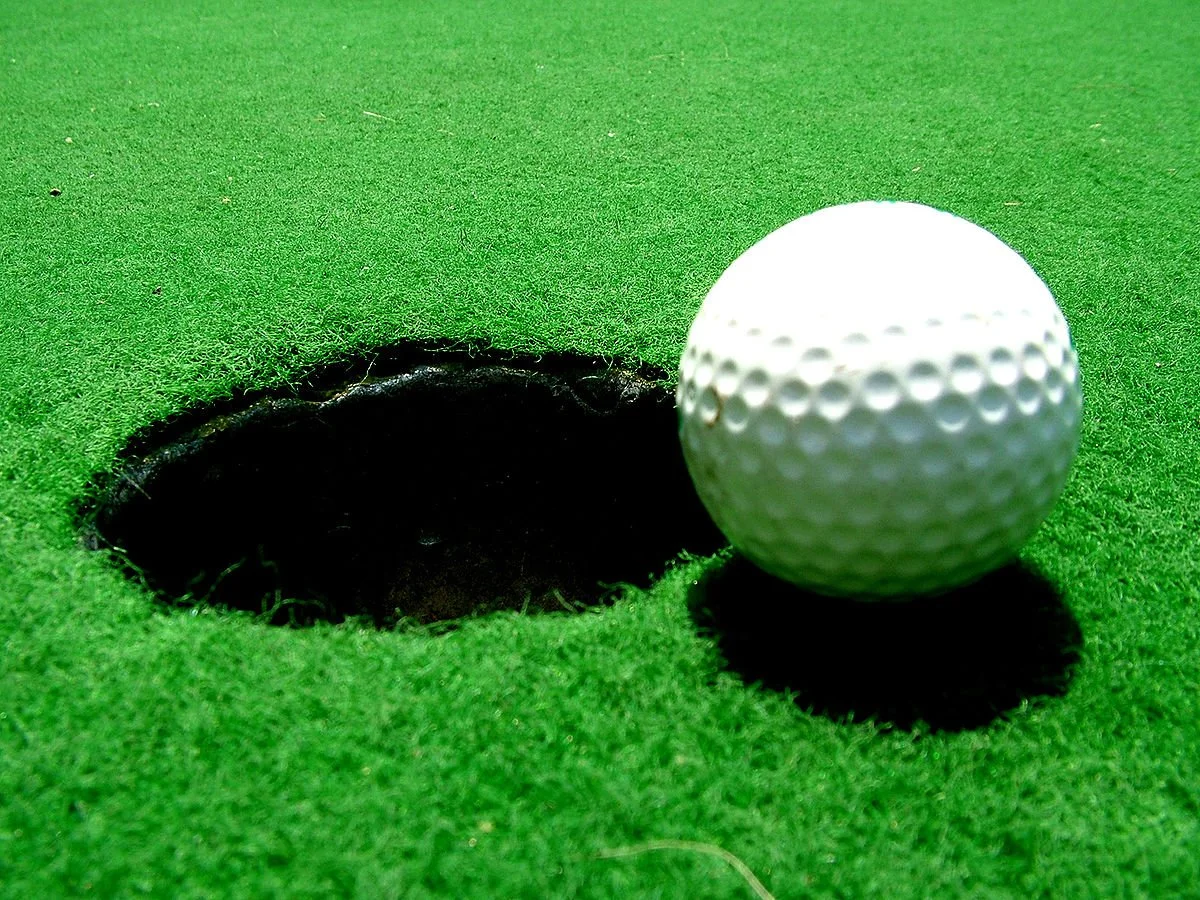 1200px-Golfball.jpg