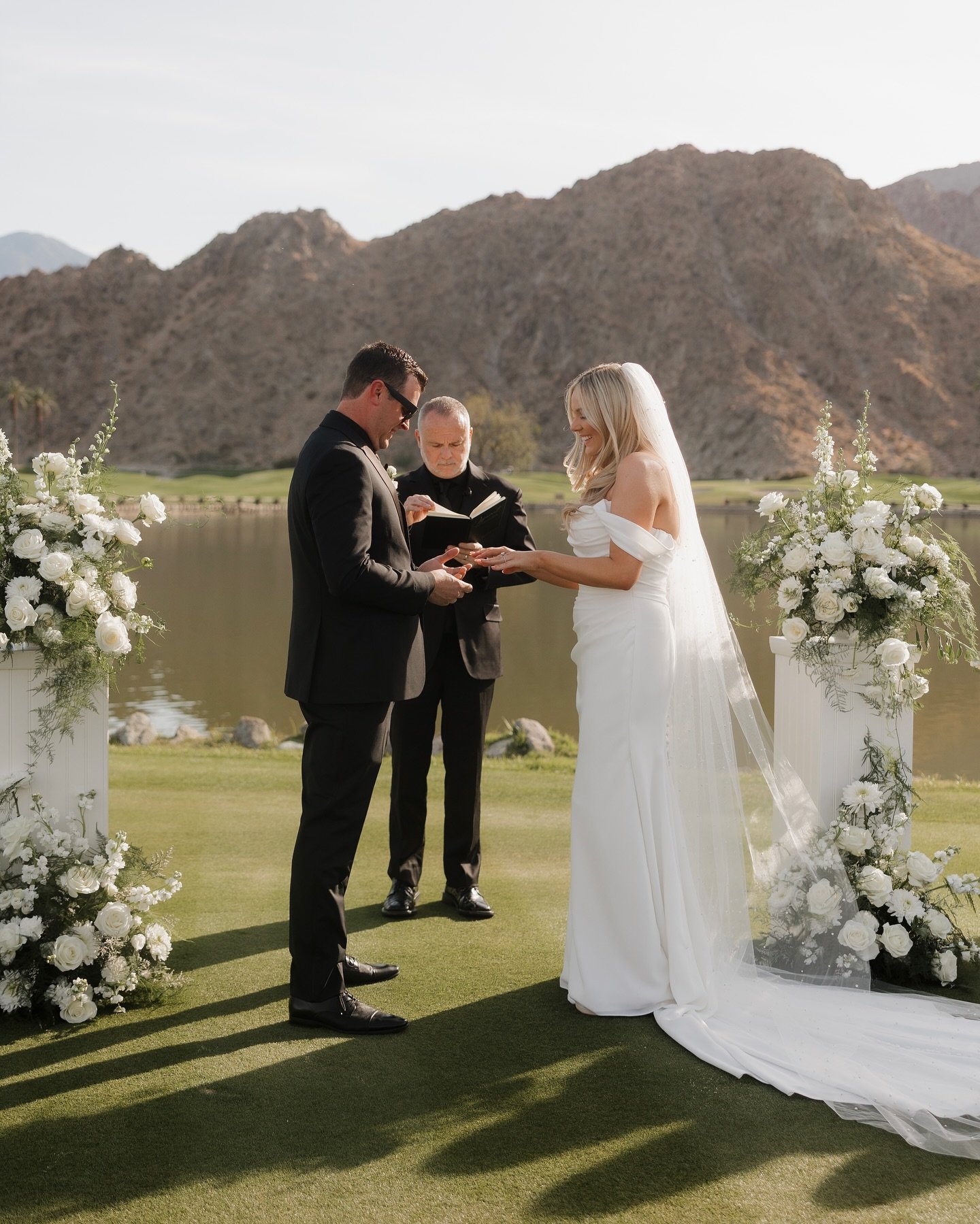 Our jaw was to the floor with Kennedi + Ricky&rsquo;s wedding day 

Framed by mountains, love, and the sweetest moments. Every detail was designed to let their story shine☁️🤍

Coordinator | @perfectoccasionevents 
Content Creator | @bridalcontentbes