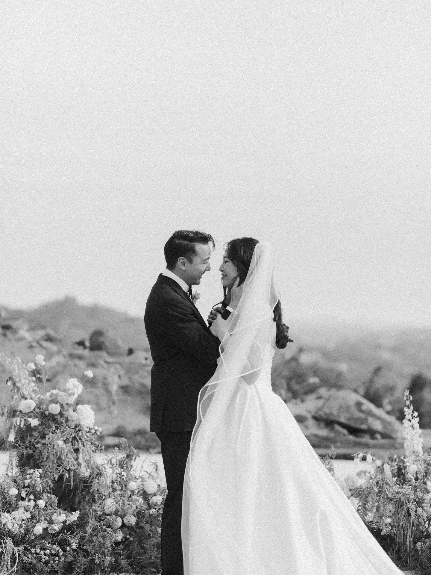 Young and Beautiful 

Planner @perfectoccasionevents 
Photographer @kimwilson.photography 
Florist @by_olee 
Videographer @inyunfilms 
Venue @rancho_bellasante 
Catering @chef.lilys.kitchen 
DJ @endlesssummerdjs 
Photobooth @nixiephotobooth
Dress  @m