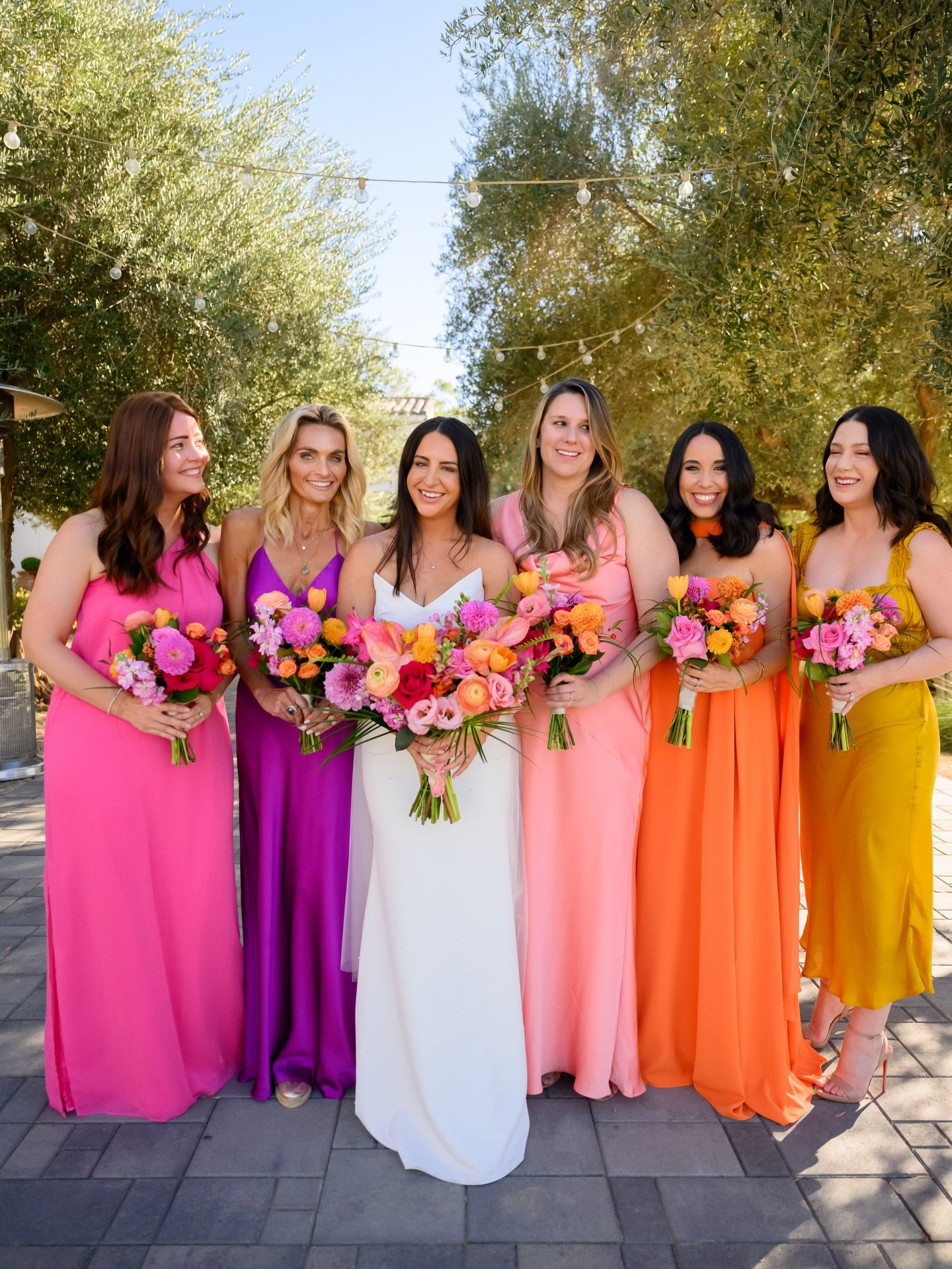 When the bridal party understands the assignment ✨💐

Planning &amp; Design: @perfectoccasionevents
Venue: @cache.estate 
Photographer: @robloud 
Florals: flowerallie
Catering: @corkandfork
Live Musician: @mikewilsonmusic
Rentals @sigpartyrentals 
Dr