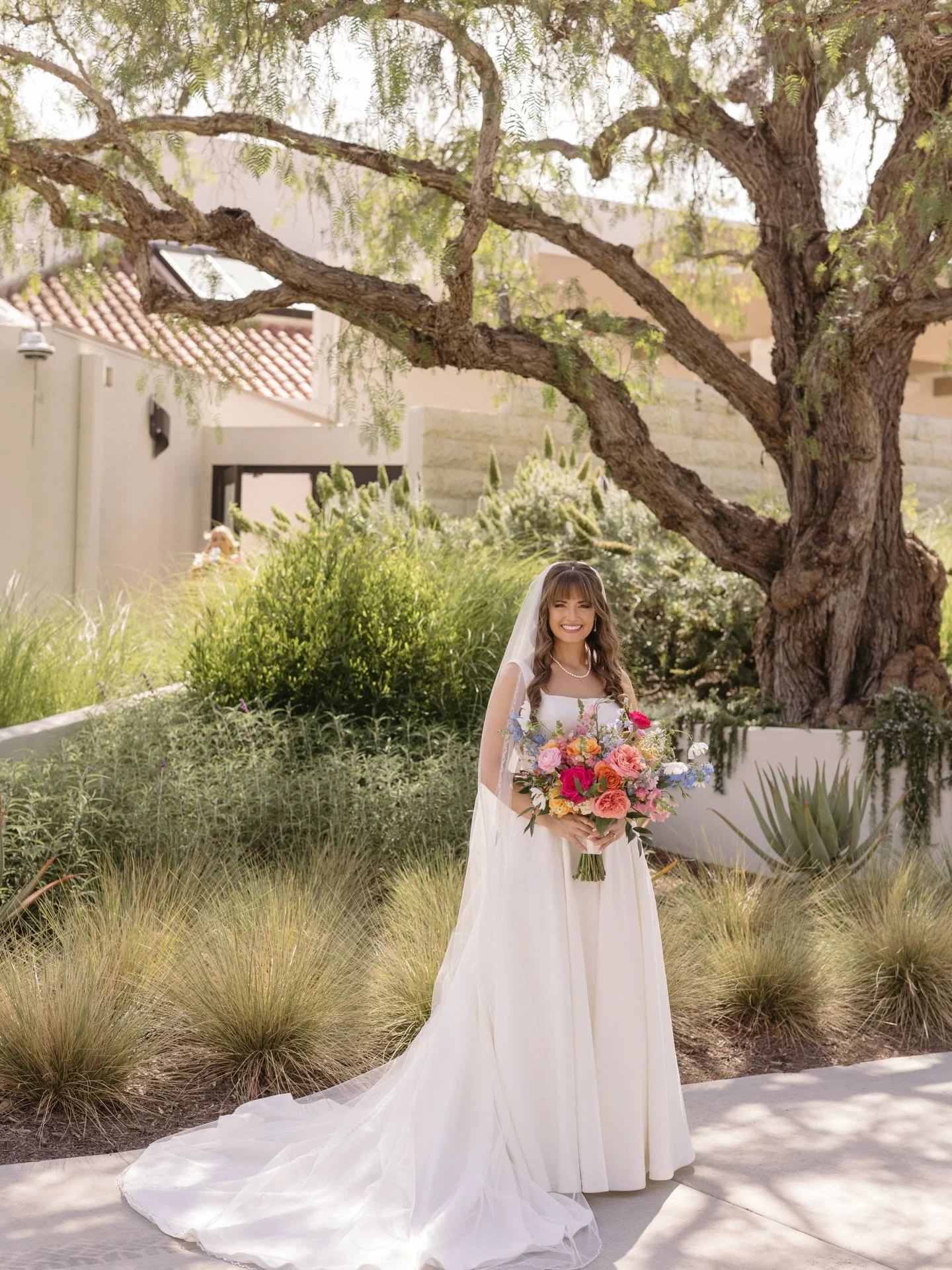 M &amp; W 🕊️

Venue @templebatyahm 
Coordinator @perfectoccasionevents 
Photographer @amariproductions 
Videographer @amariproductions 
DJ @5dentertainmentofficial 
Florist @flowerallie 
Catering @bbhcatering 
Hair &amp; MUA @flawlessfacesbeautyloun