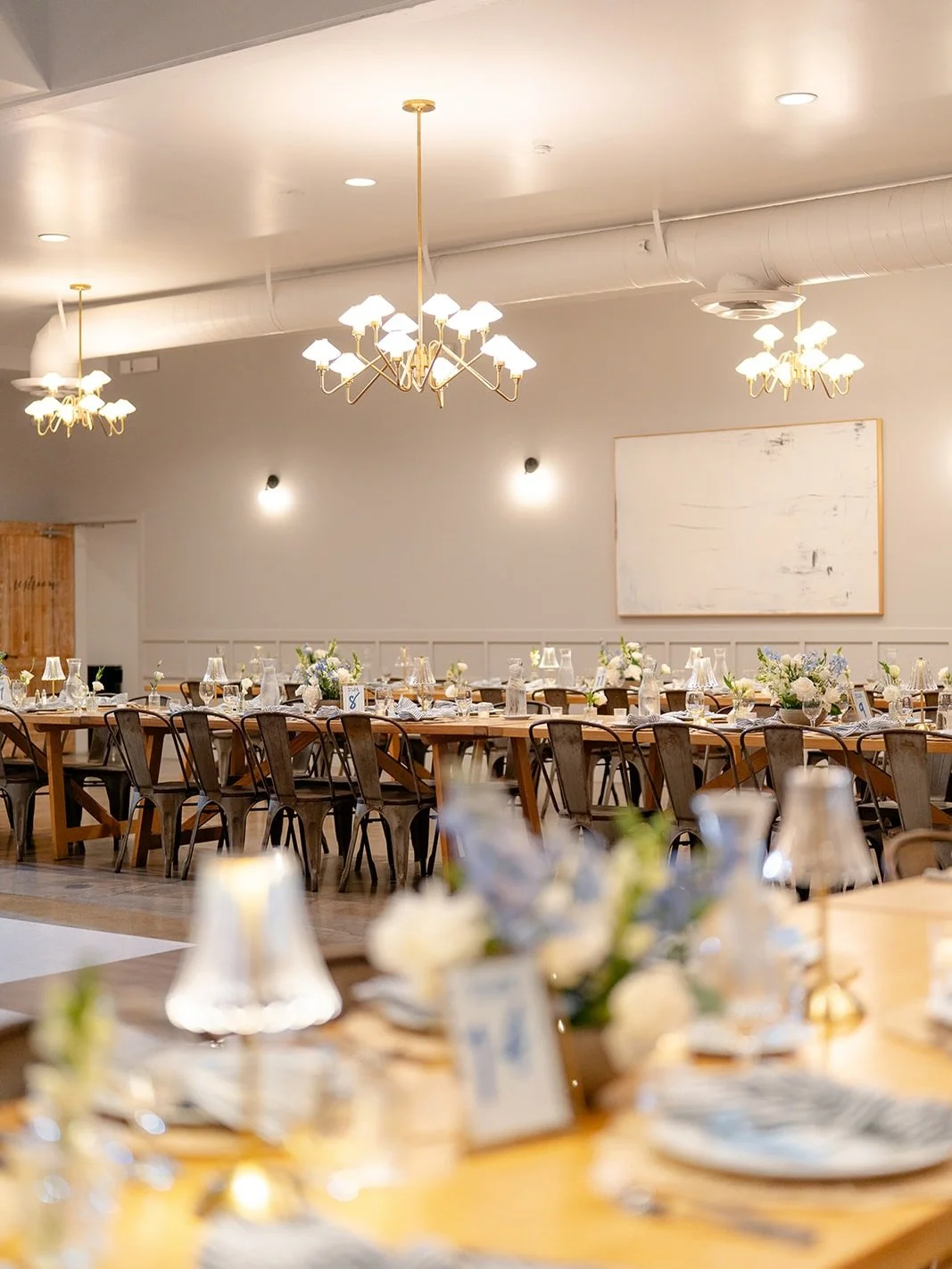 A + C | The Harper 

Wedding Planner @perfectoccasionevents 
Venue @theharperoc 
Photographer @anastasiatamarina 
Videographer @bbeletskaya 
Florist @__pinkribbon.designs 
Content Creator @bridalcontentbesties 
Bridal Hair @nadiarosebridalhair 
Brida