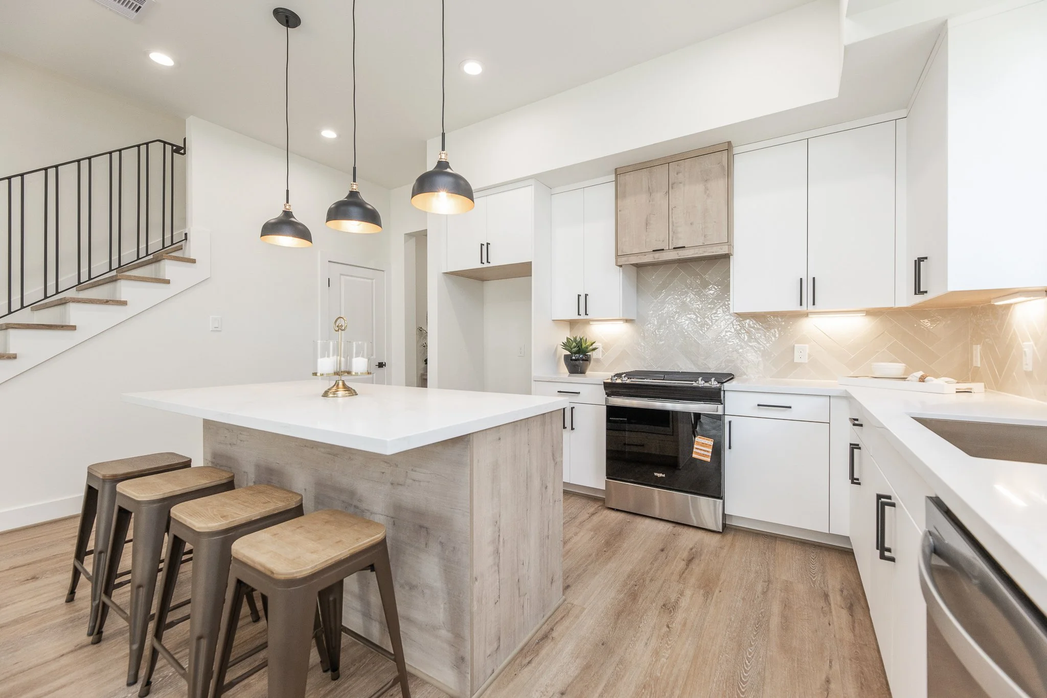 311 E 34th St_13.jpg