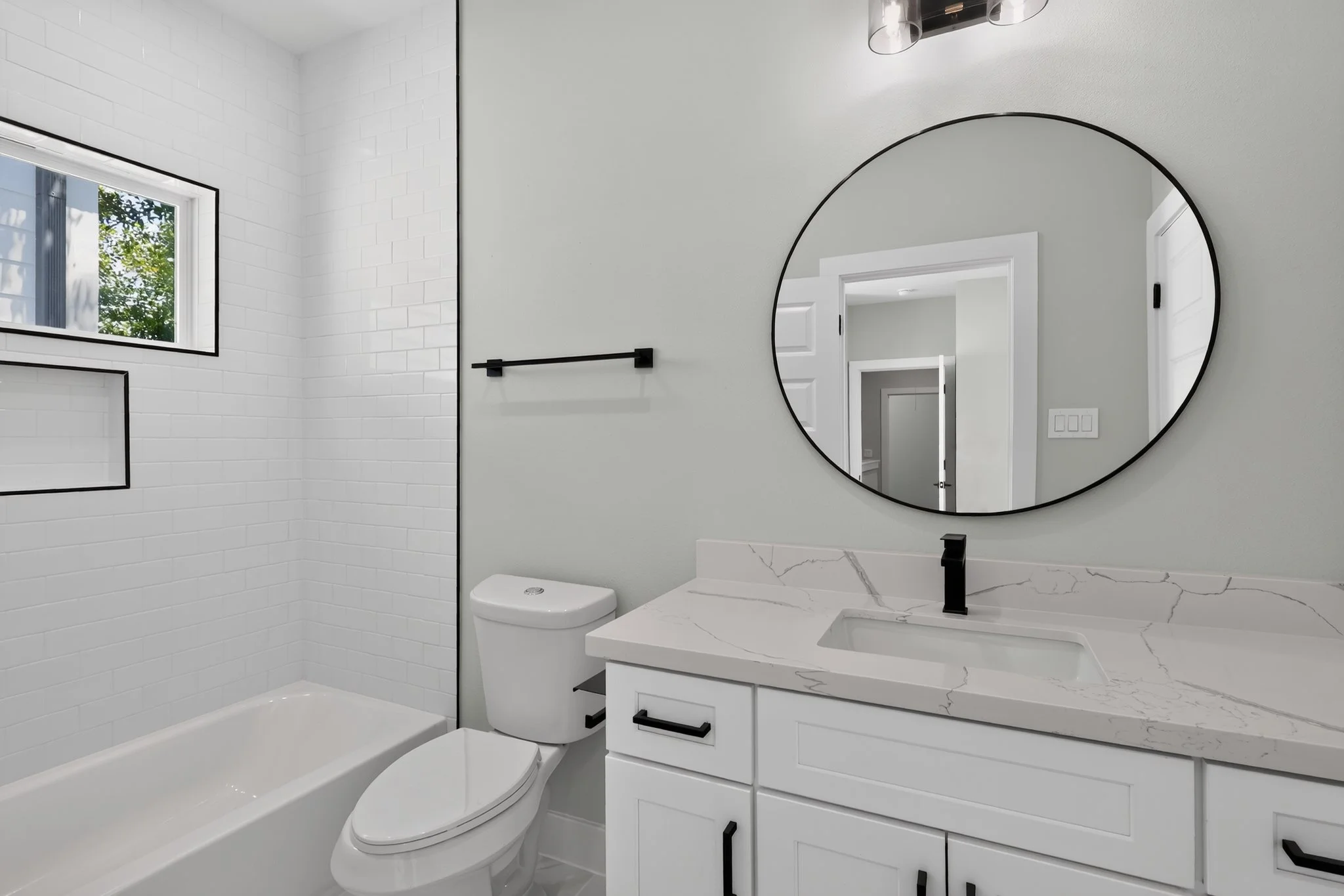18_804_Schweikhardt_St-Bathroom-9306.jpg