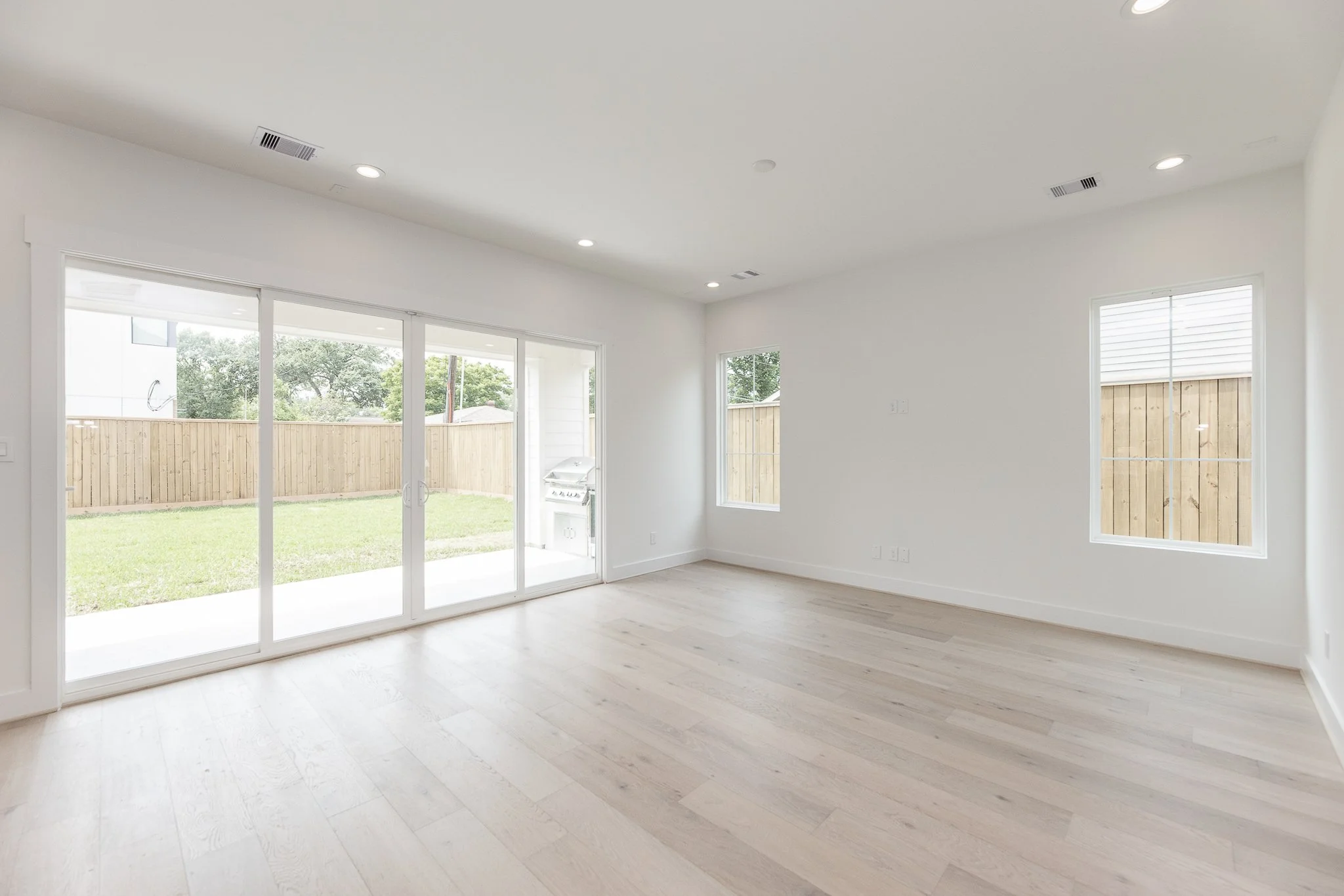1419 Waseca St_13.jpg