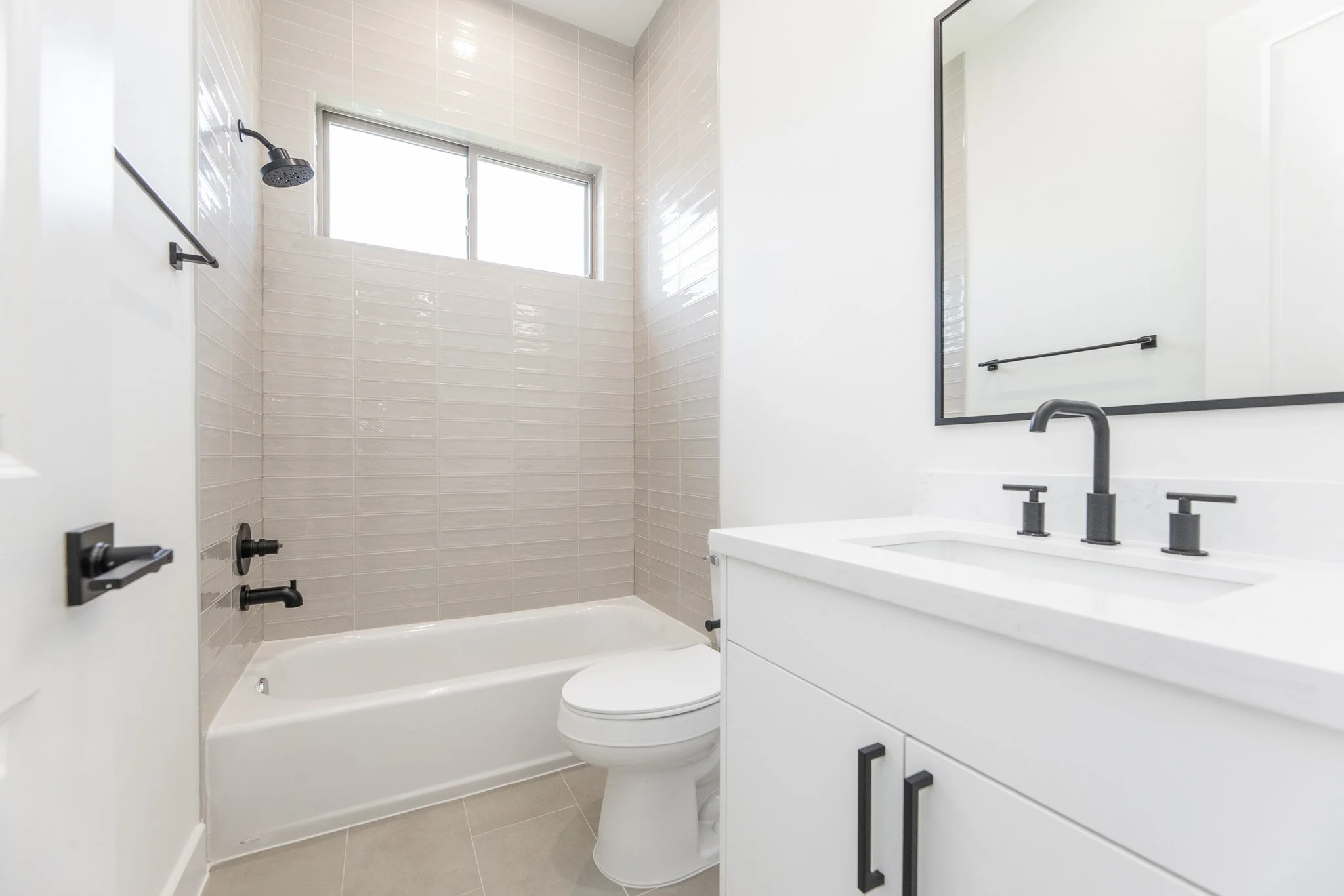 311 E 34th St_32.jpg