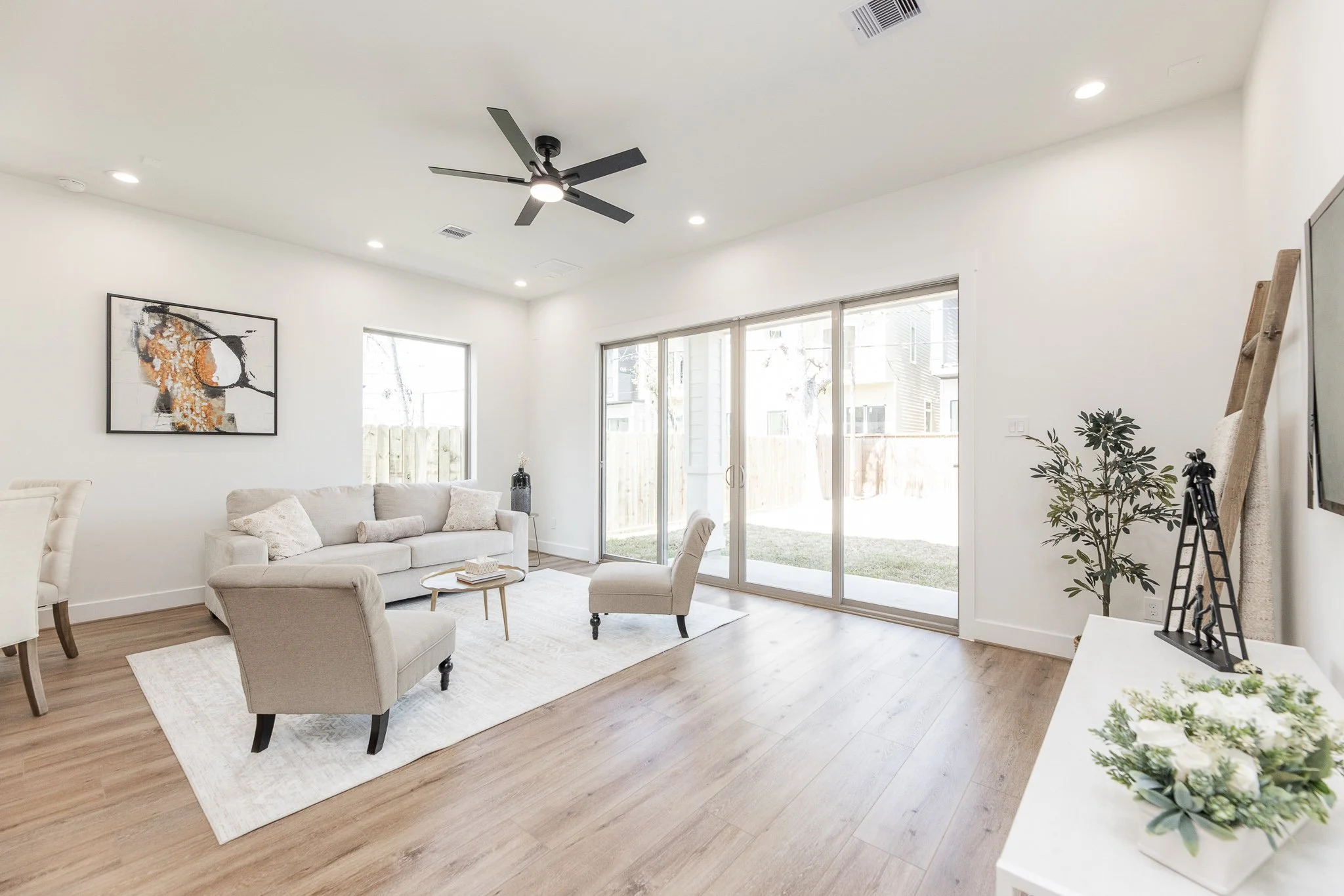 311 E 34th St_07.jpg