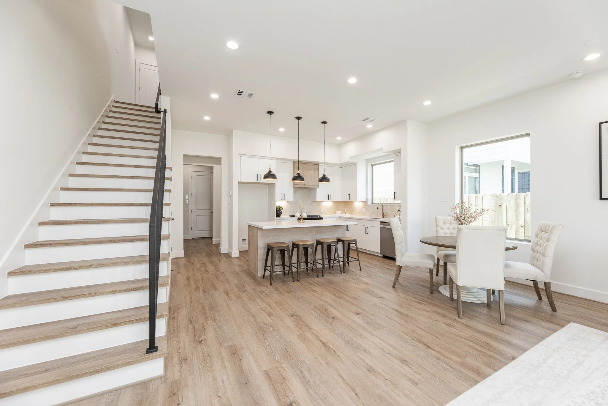 311 E 34th St_11.jpg