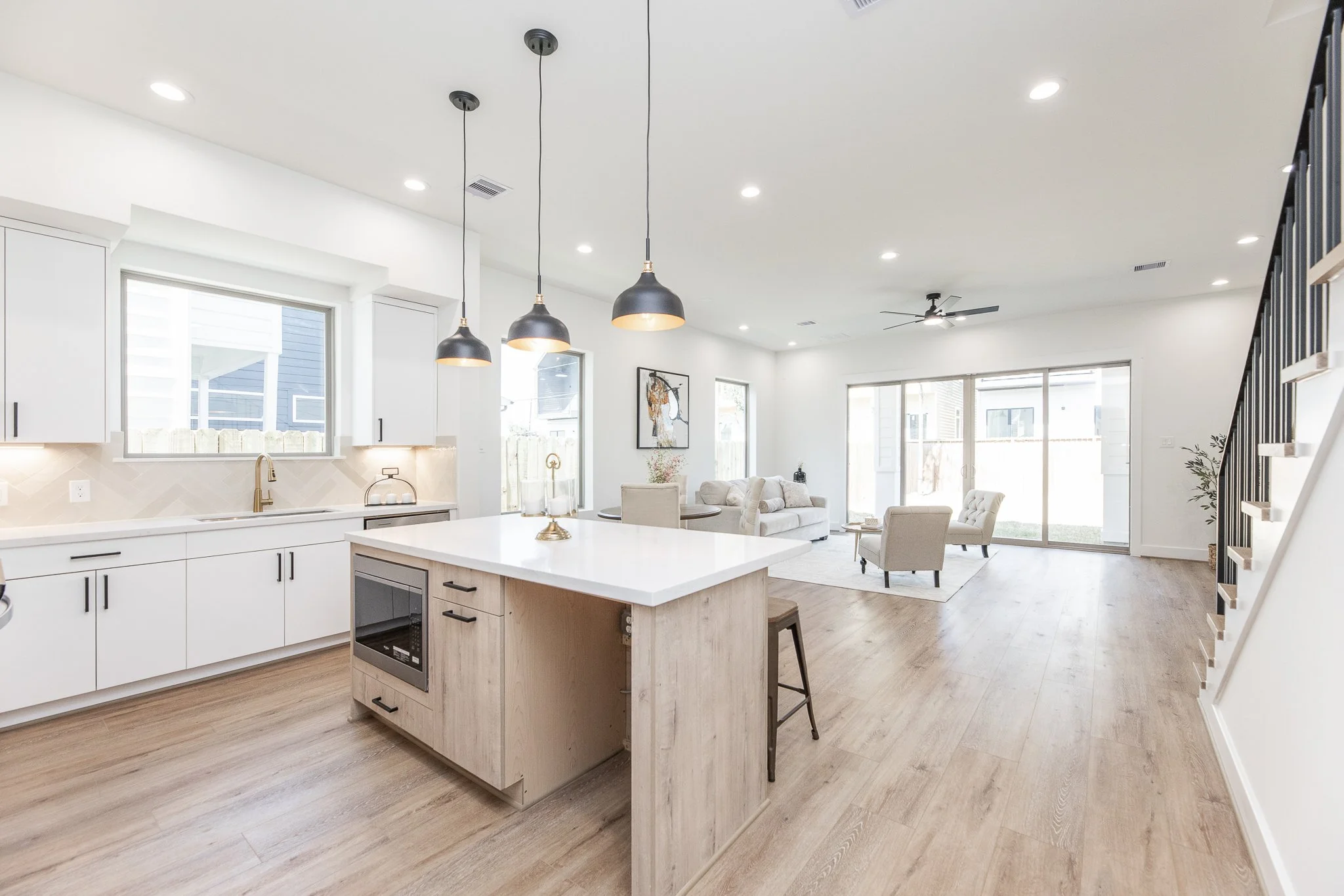 311 E 34th St_05.jpg