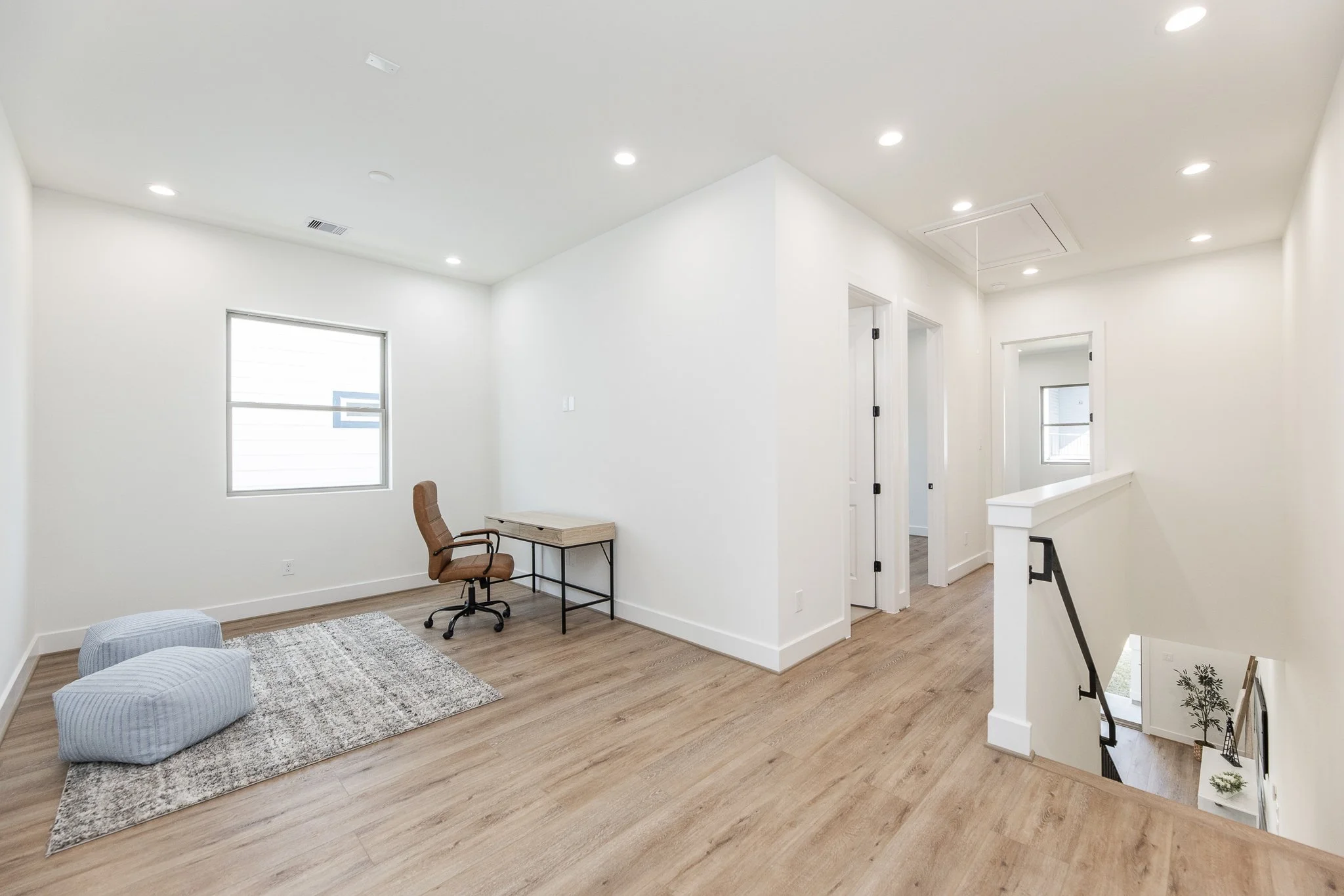 311 E 34th St_21.jpg