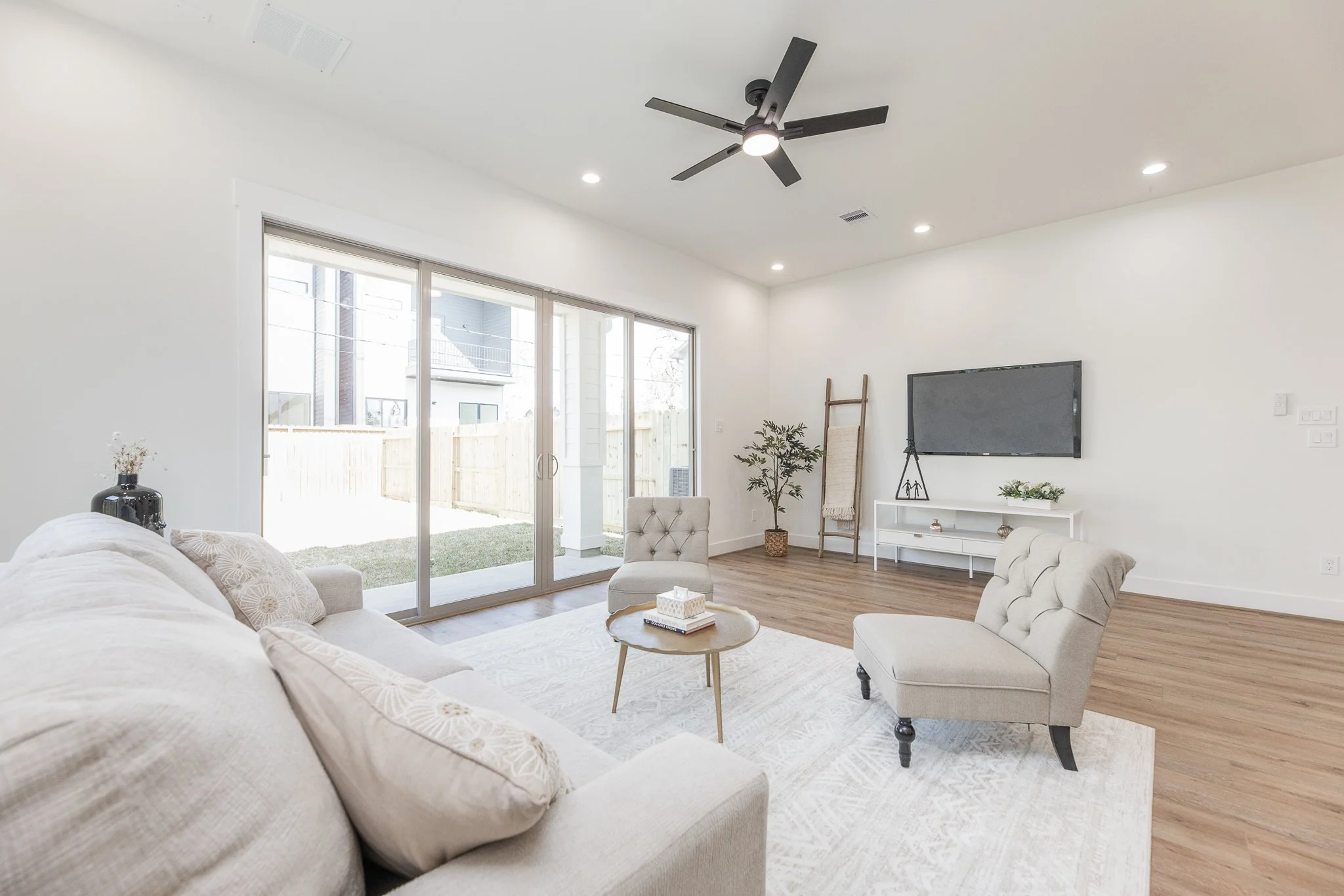 311 E 34th St_08.jpg
