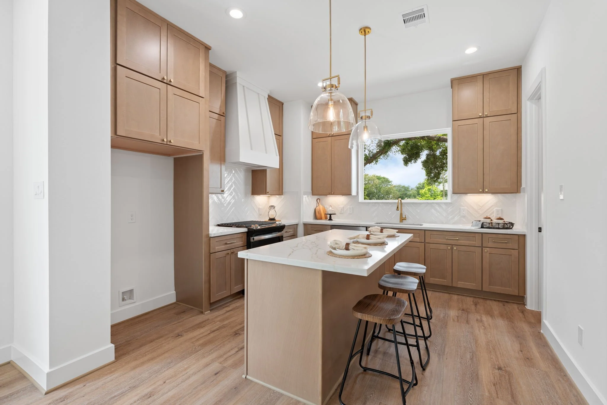 65-web-or-mls-untitled-5672-Edit.jpg