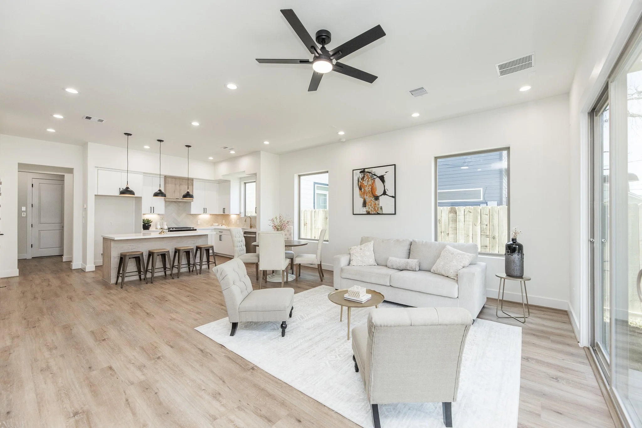 311 E 34th St_10.jpg