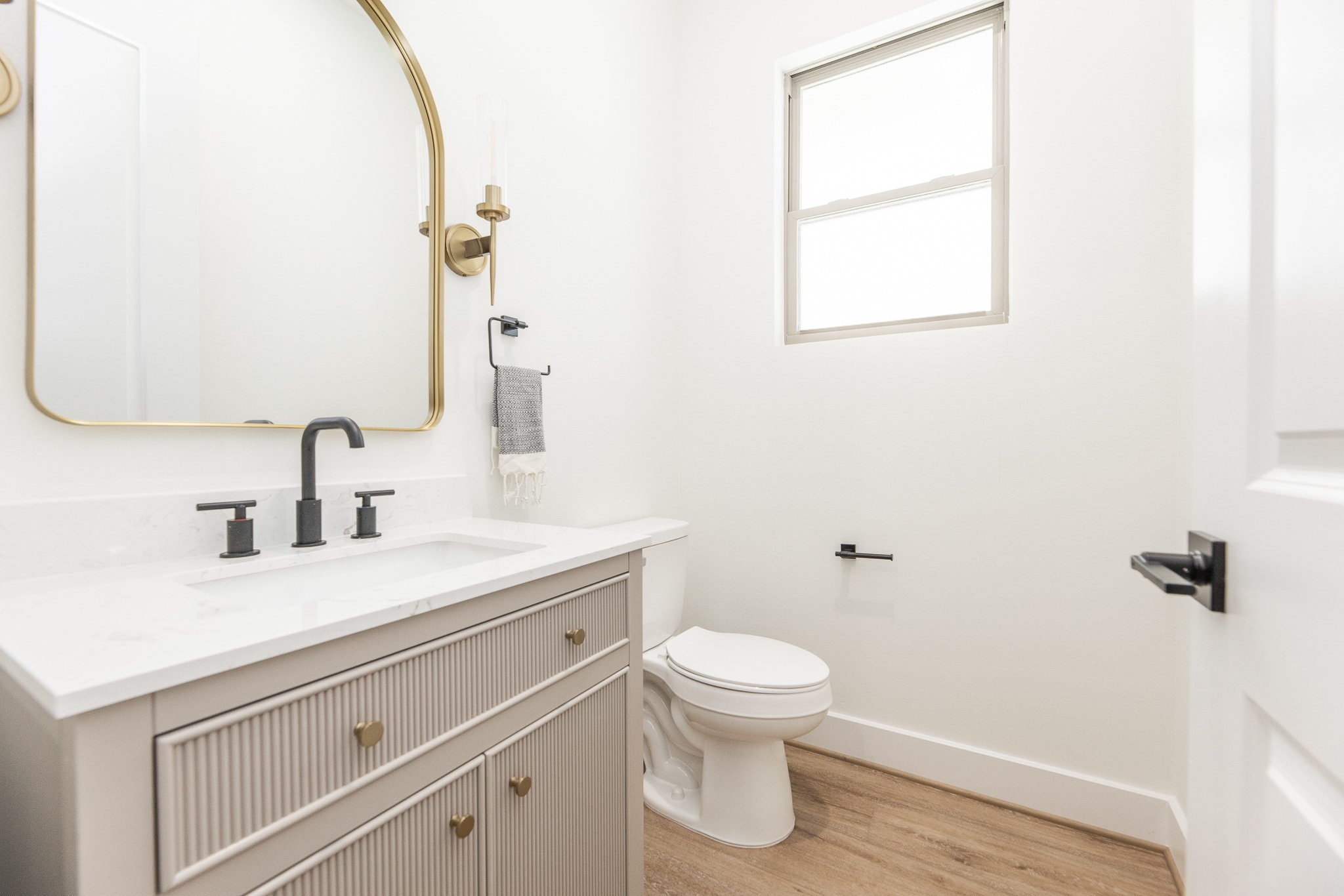 311 E 34th St_19.jpg