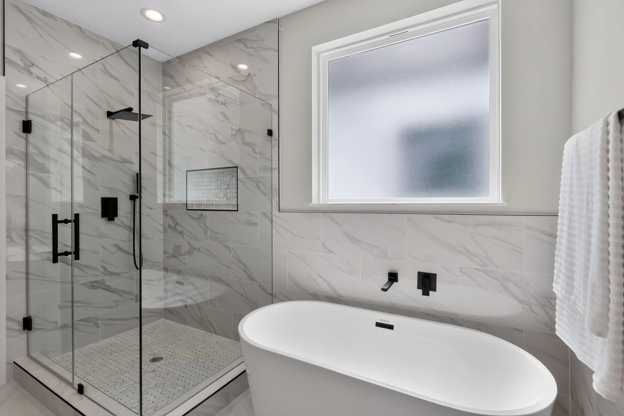 14_804_Schweikhardt_St-Bathroom-9302.jpg