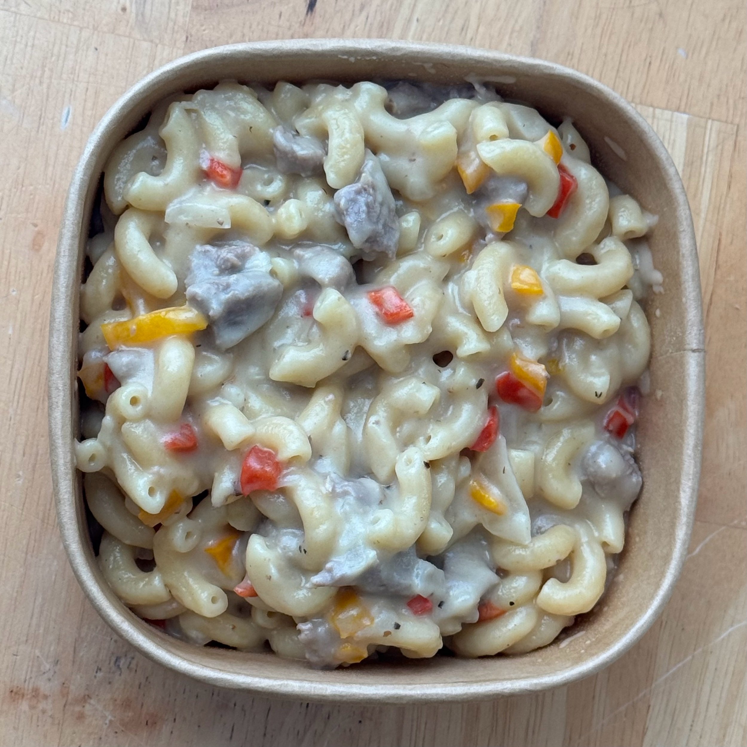 Habanero Mac and Cheese with Steak